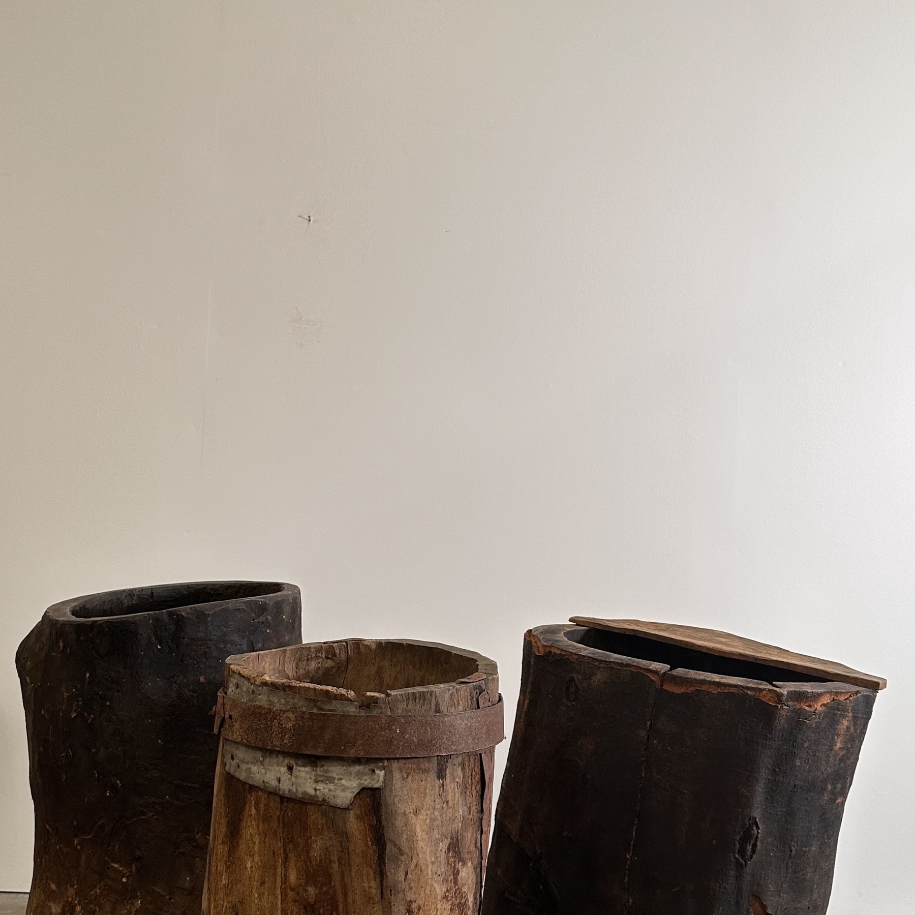 objet-vagabond-primitive-dark-bins0004