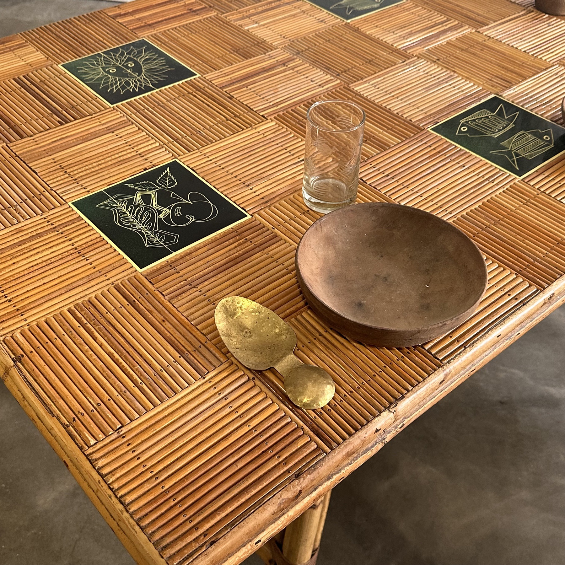 objet-vagabond-rattan-table0003