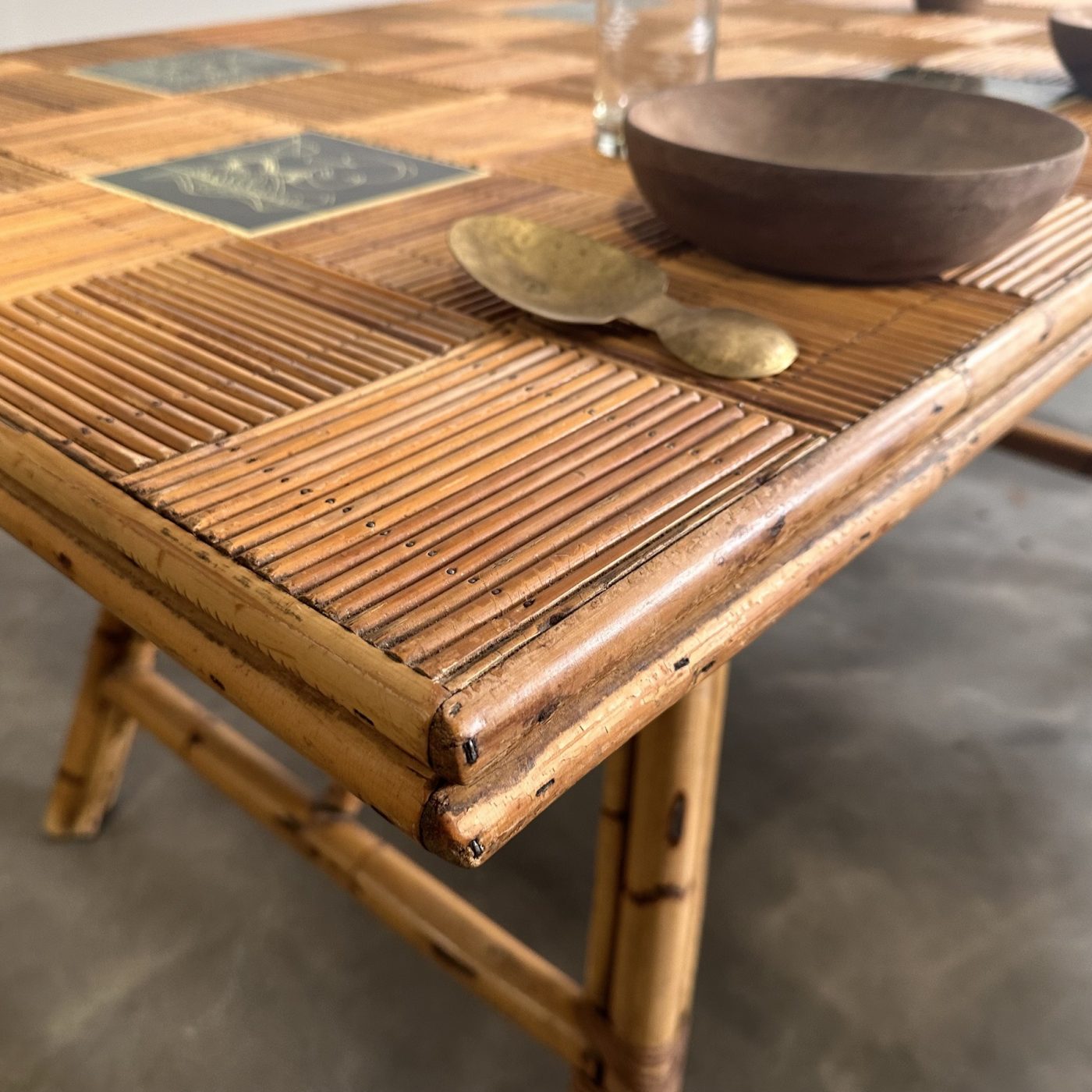 objet-vagabond-rattan-table0004