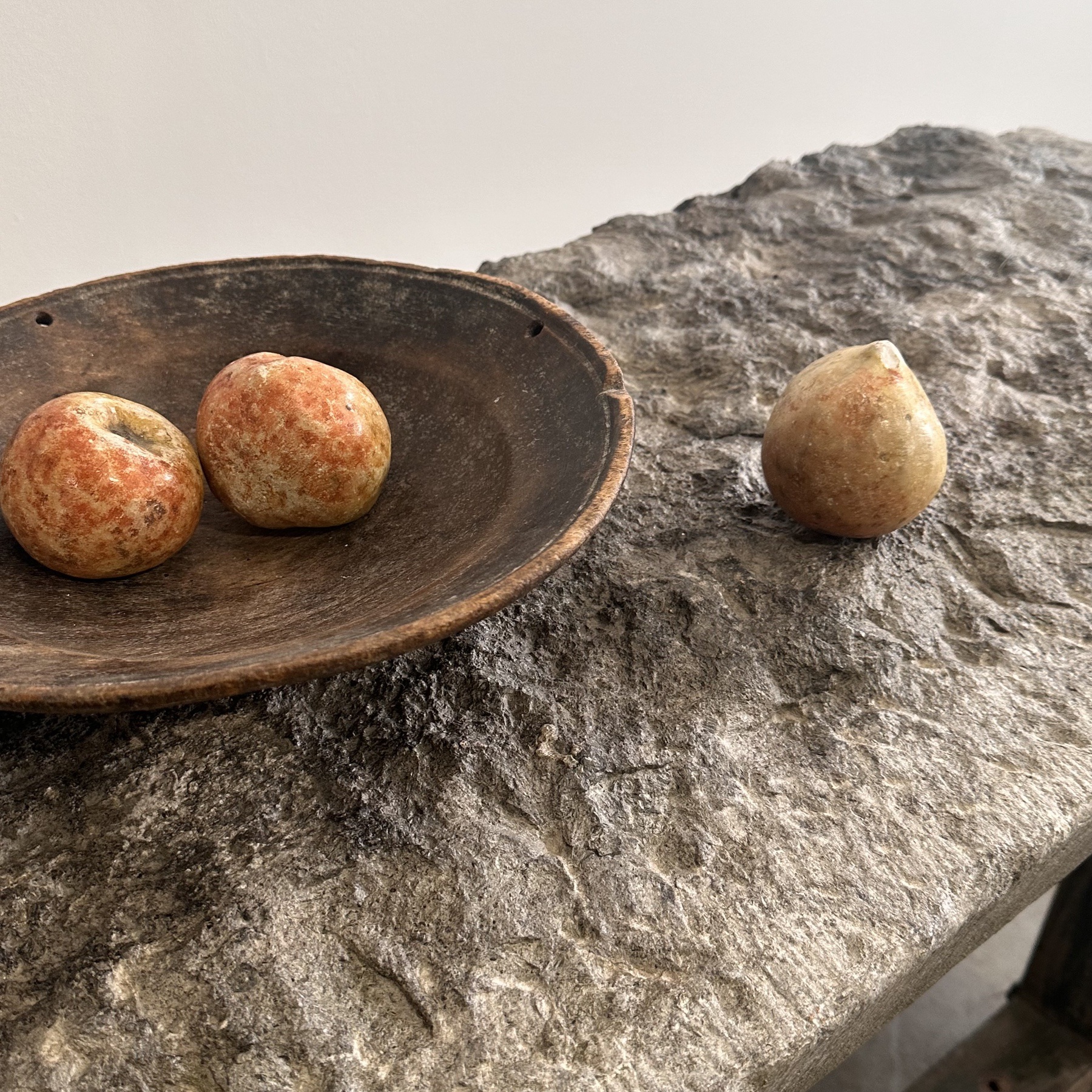 objet-vagabond-stone-console0004