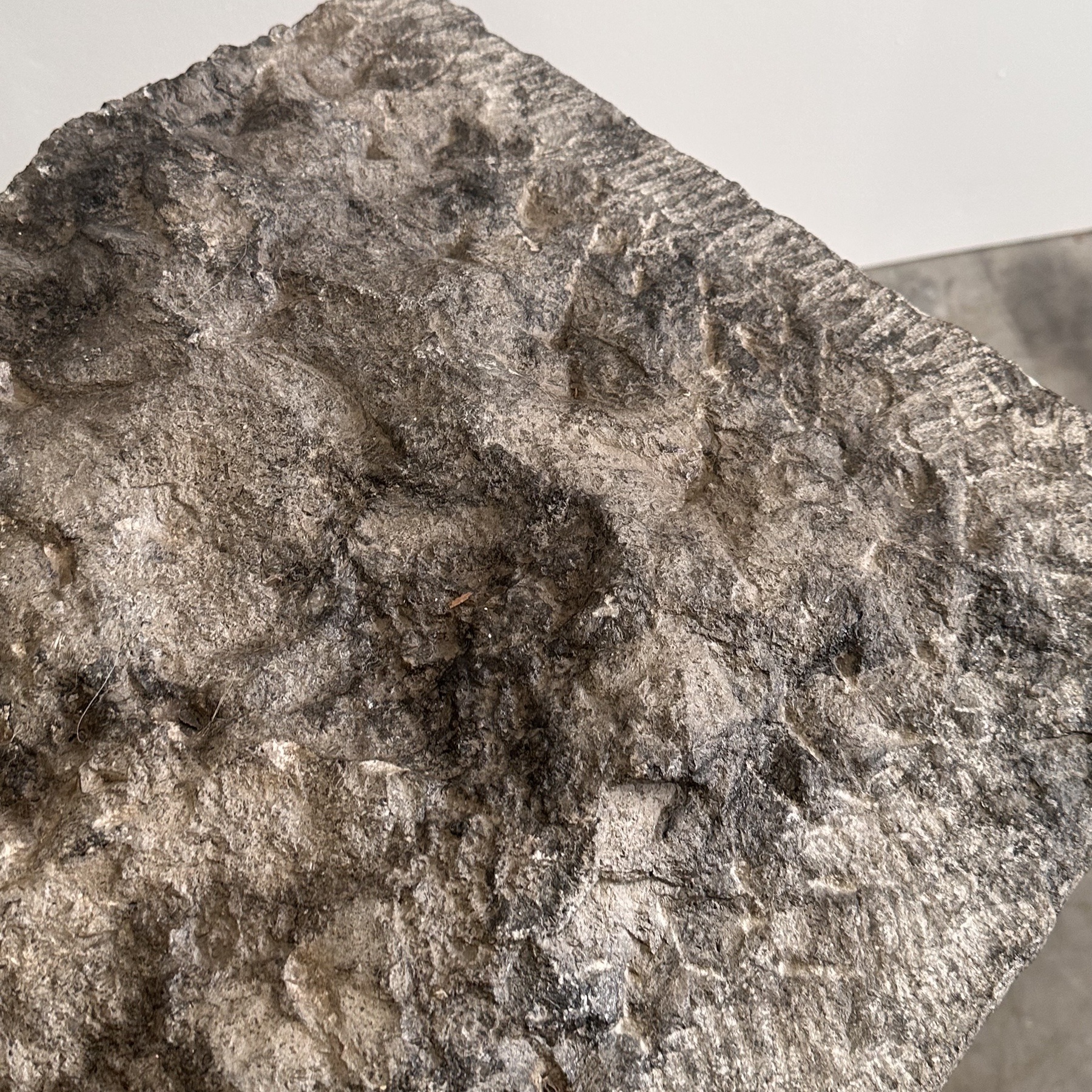 objet-vagabond-stone-console0009