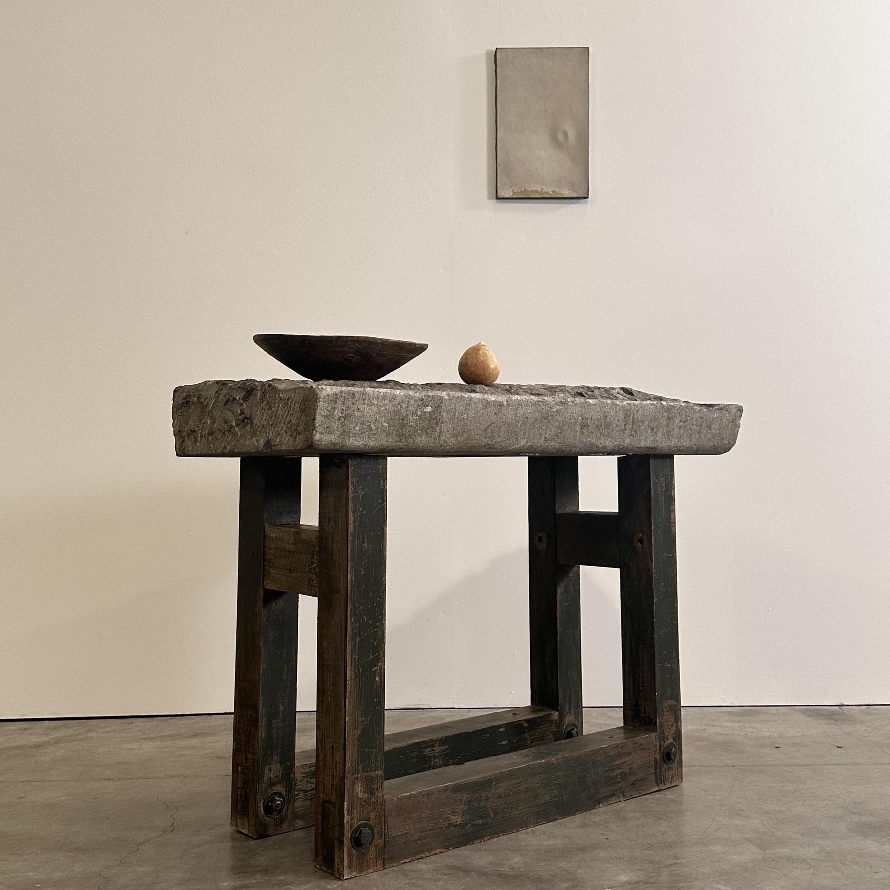objet-vagabond-stone-console0010