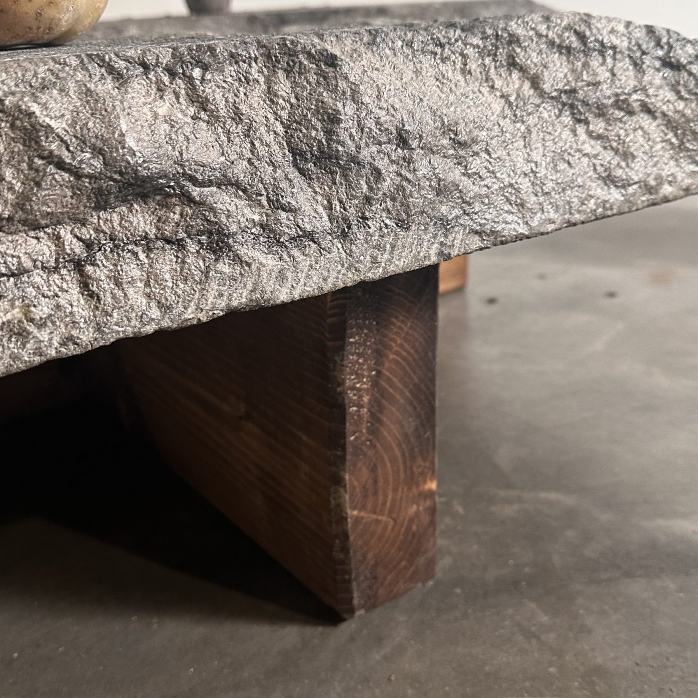 objet-vagabond-stone-rawtable0007