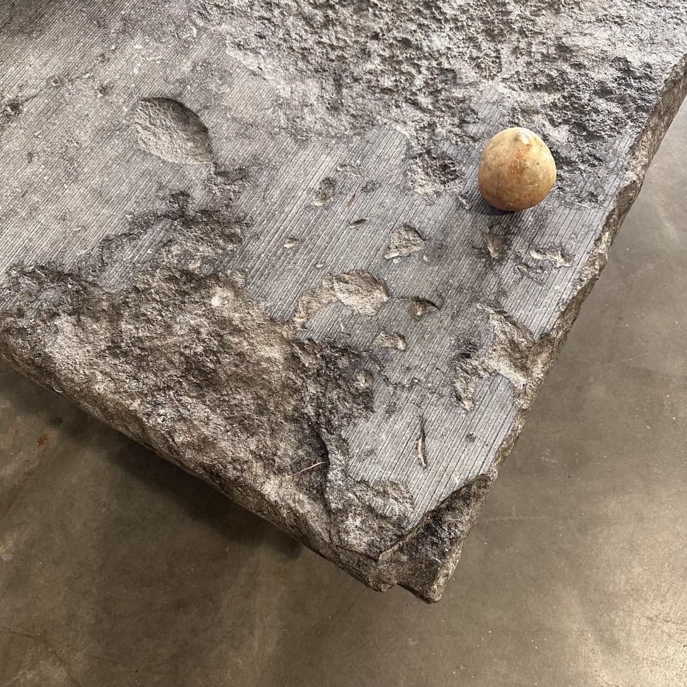 objet-vagabond-stone-rawtable0010