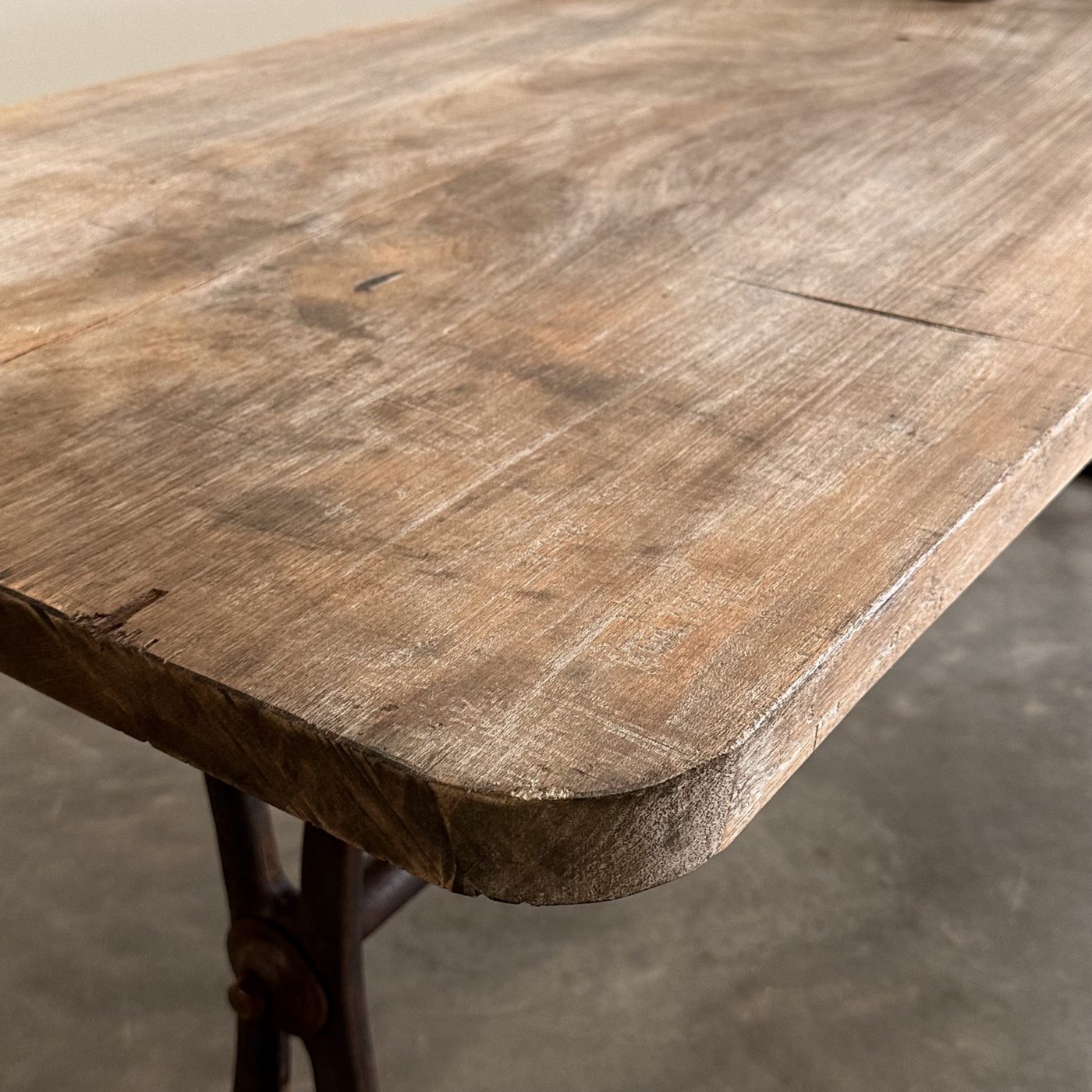 objet-vagabond-industrial-tables0003