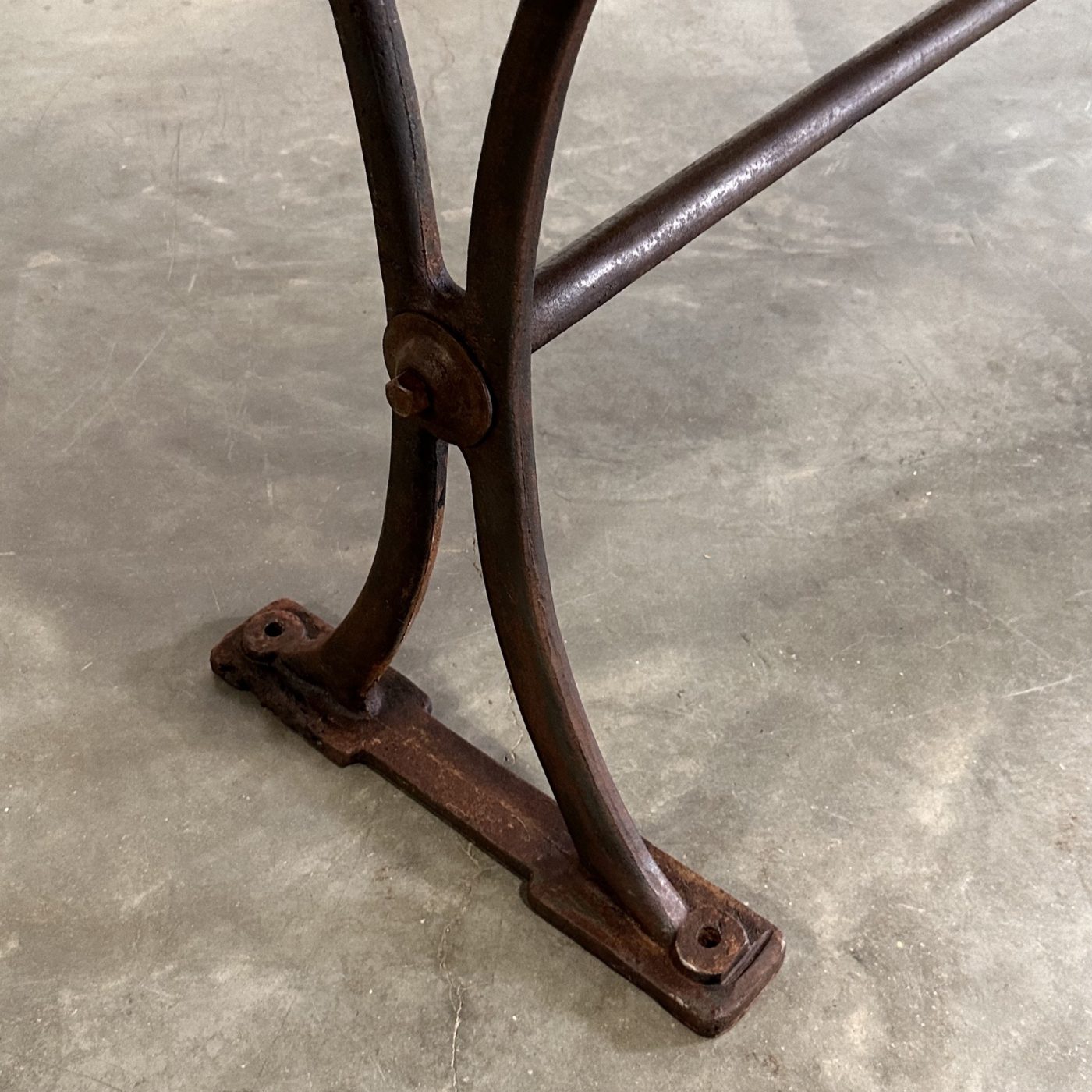 objet-vagabond-industrial-tables0006