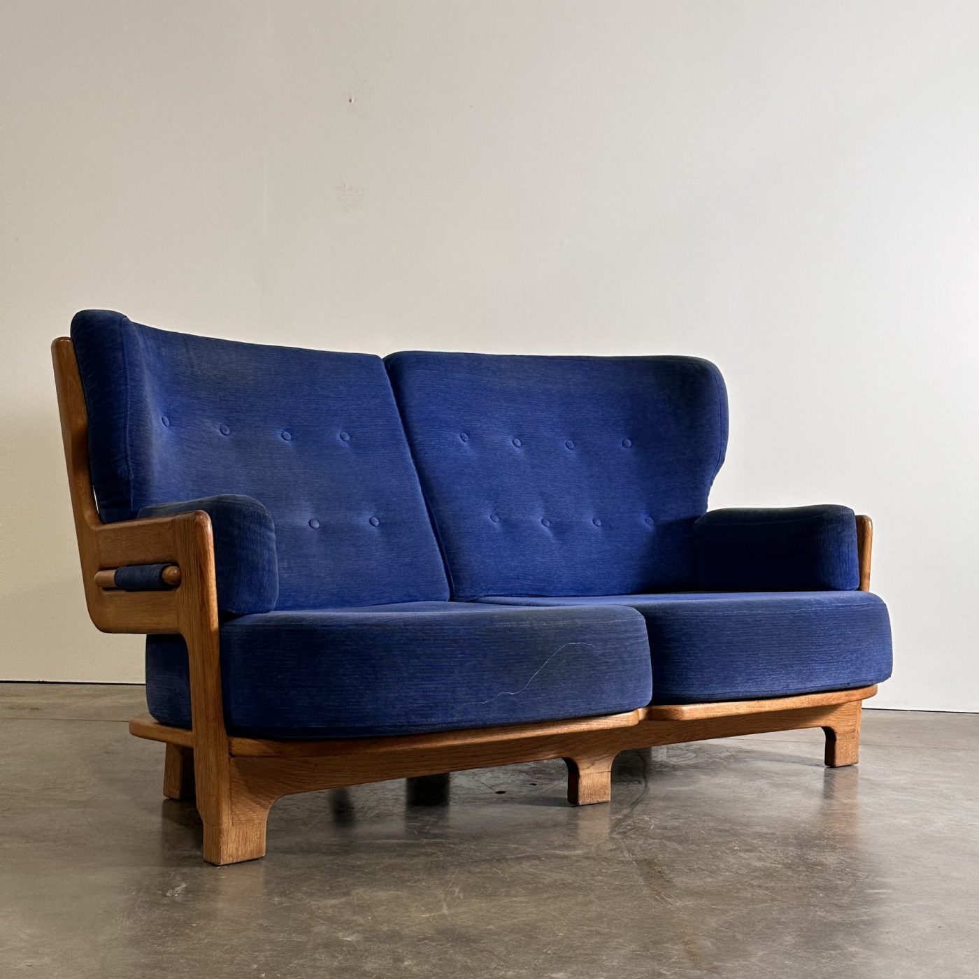 objet-vagabond-midcentury-sofa0000