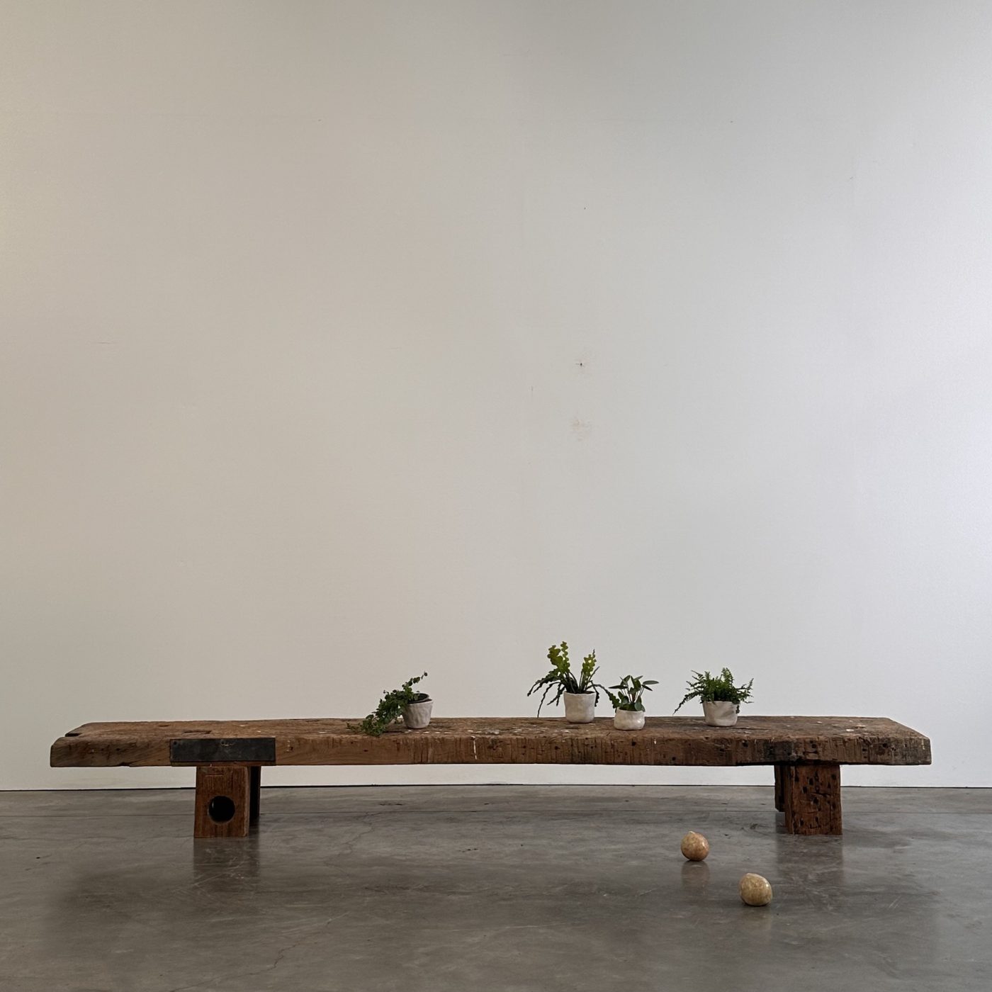 objet-vagabond-primitice-coffeetable0003