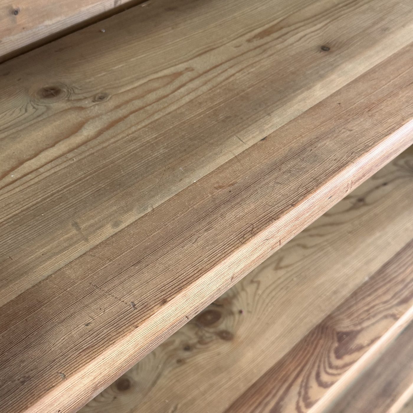 objet-vagabond-wooden-shelve0004