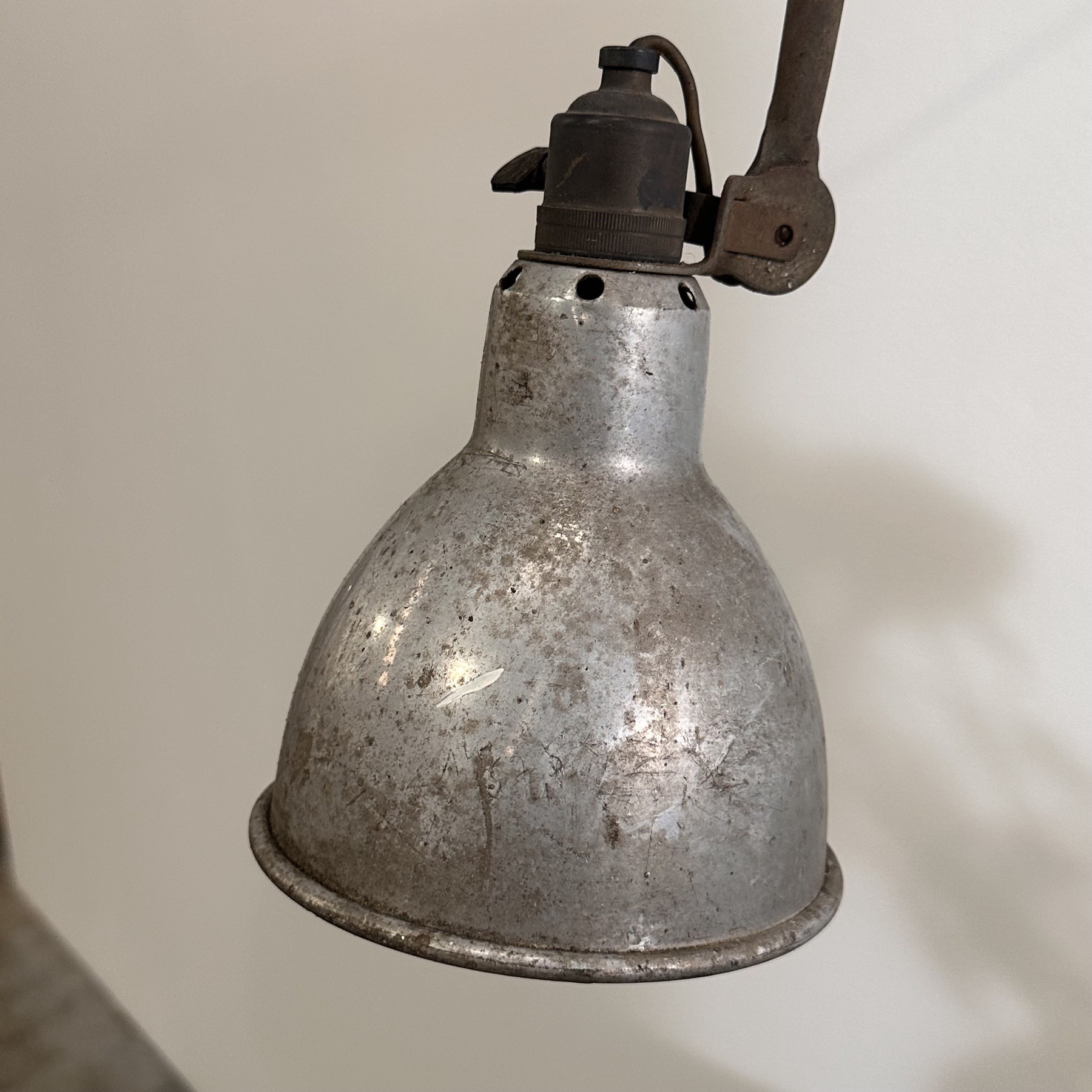 objet-vagabond-gras-sconce0008