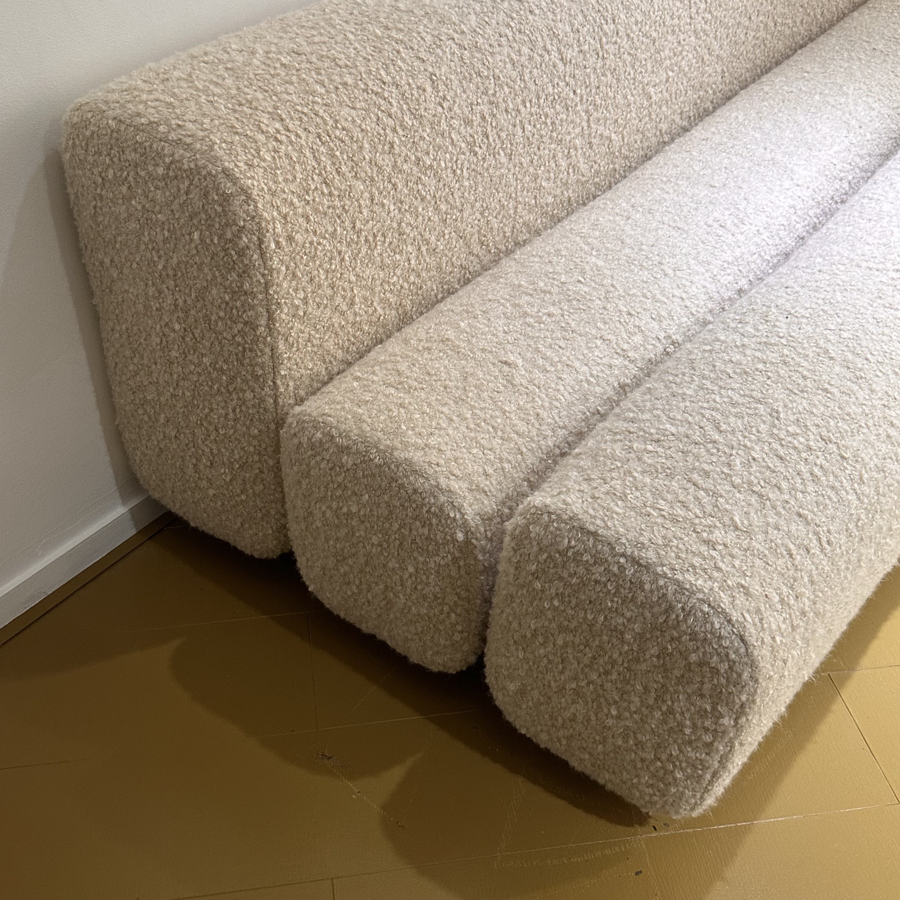 objet-vagabond-pierre-paulin-sofa0002