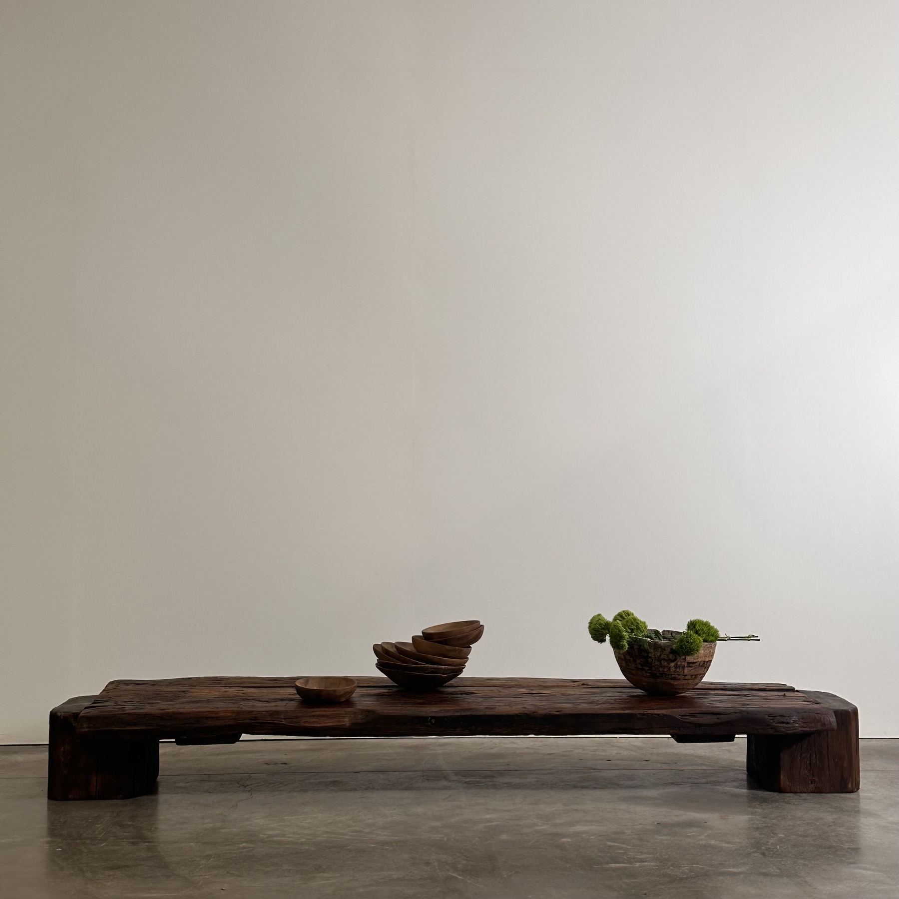 objet-vagabond-primitive-lowtable0004