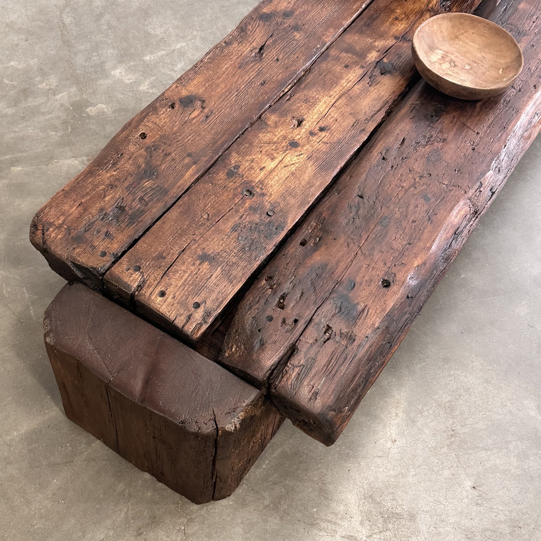 objet-vagabond-primitive-lowtable0007