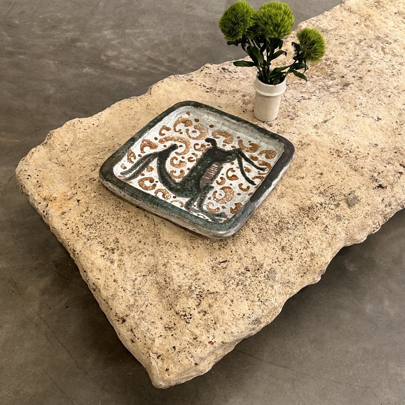 objet-vagabond-stone-lowtable0010