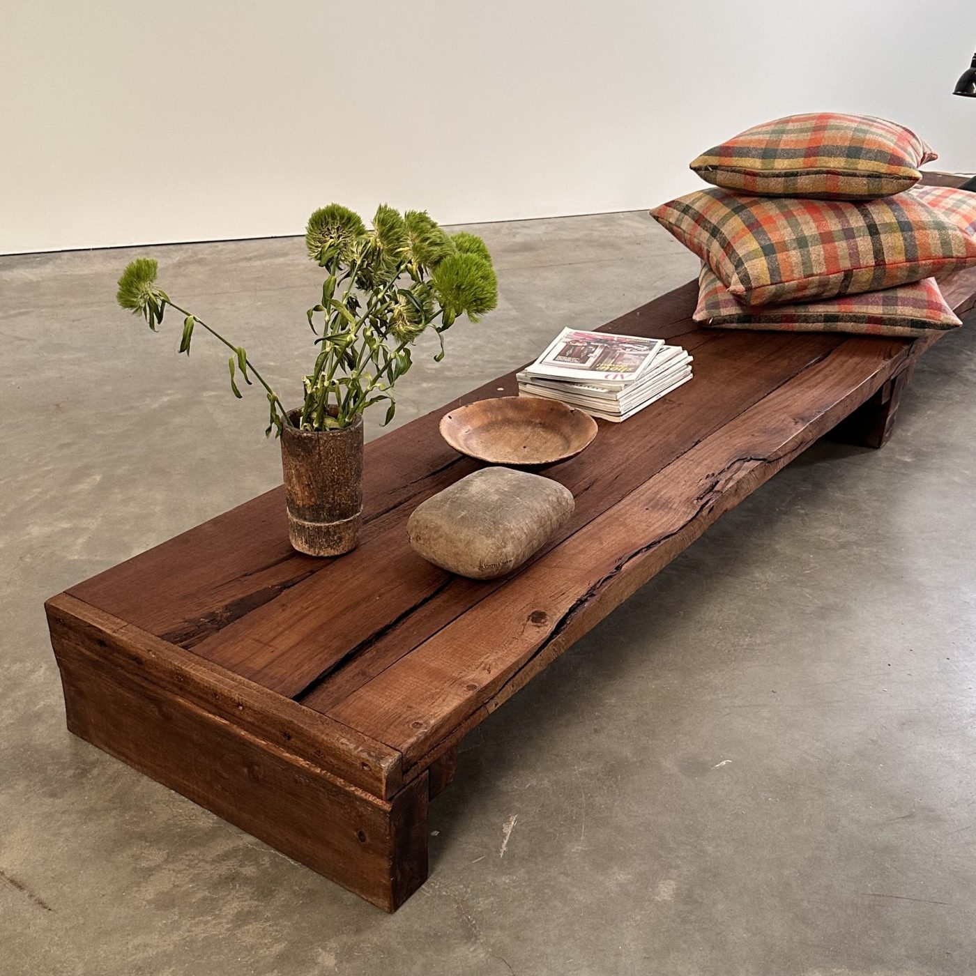 objet-vagabond-large-bench0001