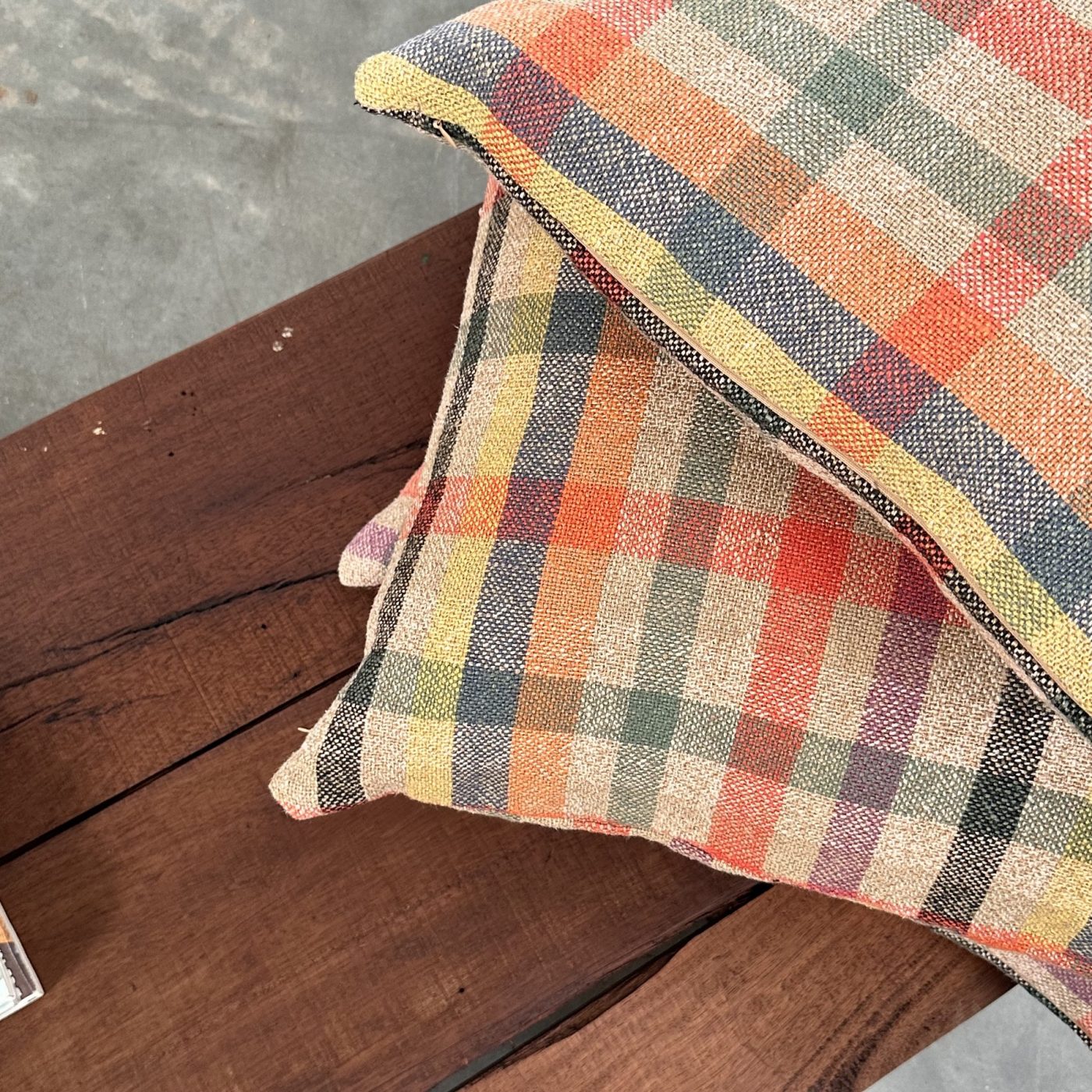 objet-vagabond-large-bench0004