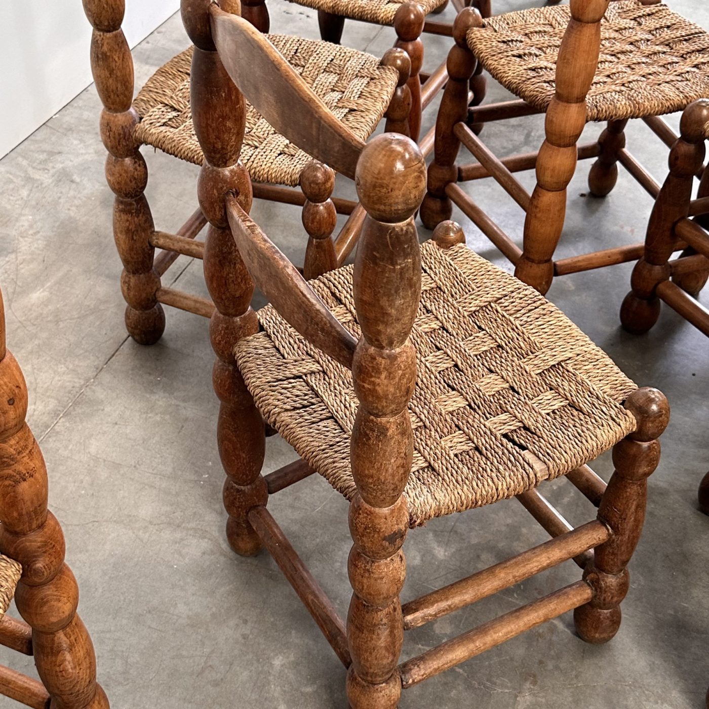 objet-vagabond-brutalist-chairs0003