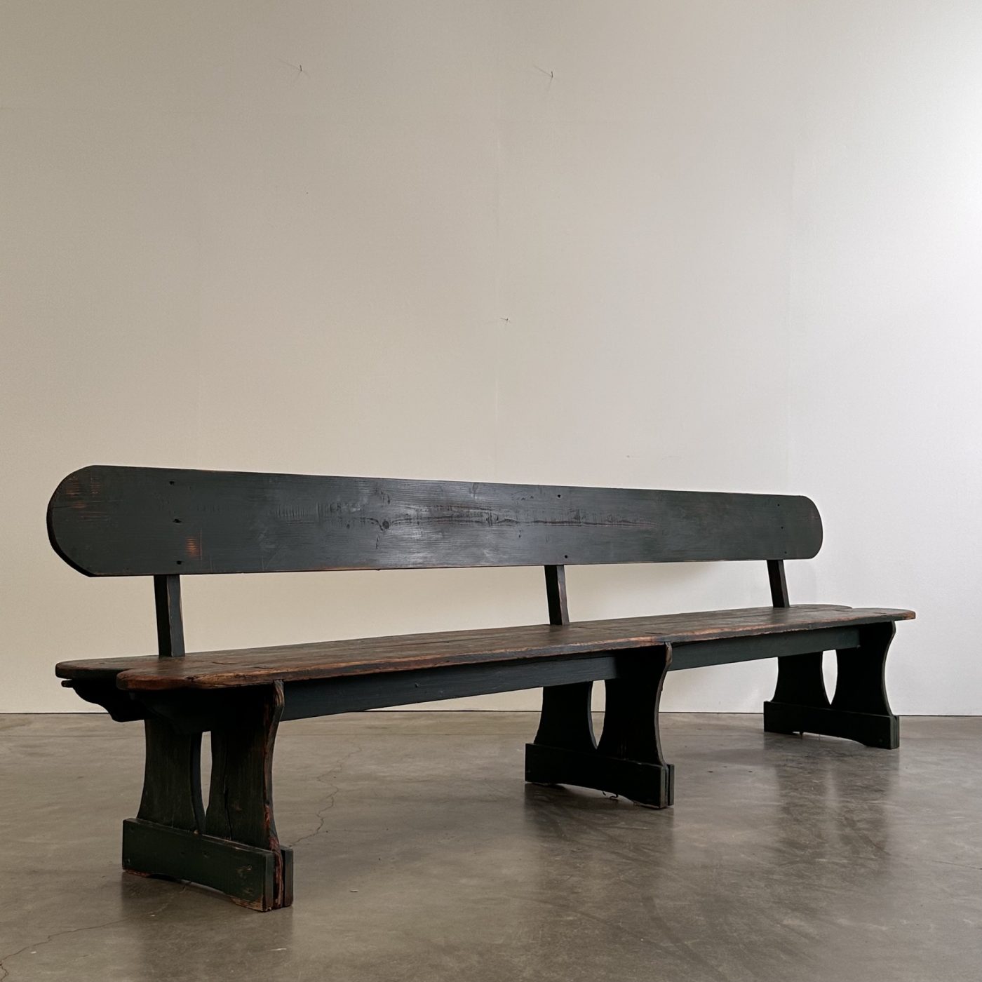 objet-vagabond-painted-bench0000