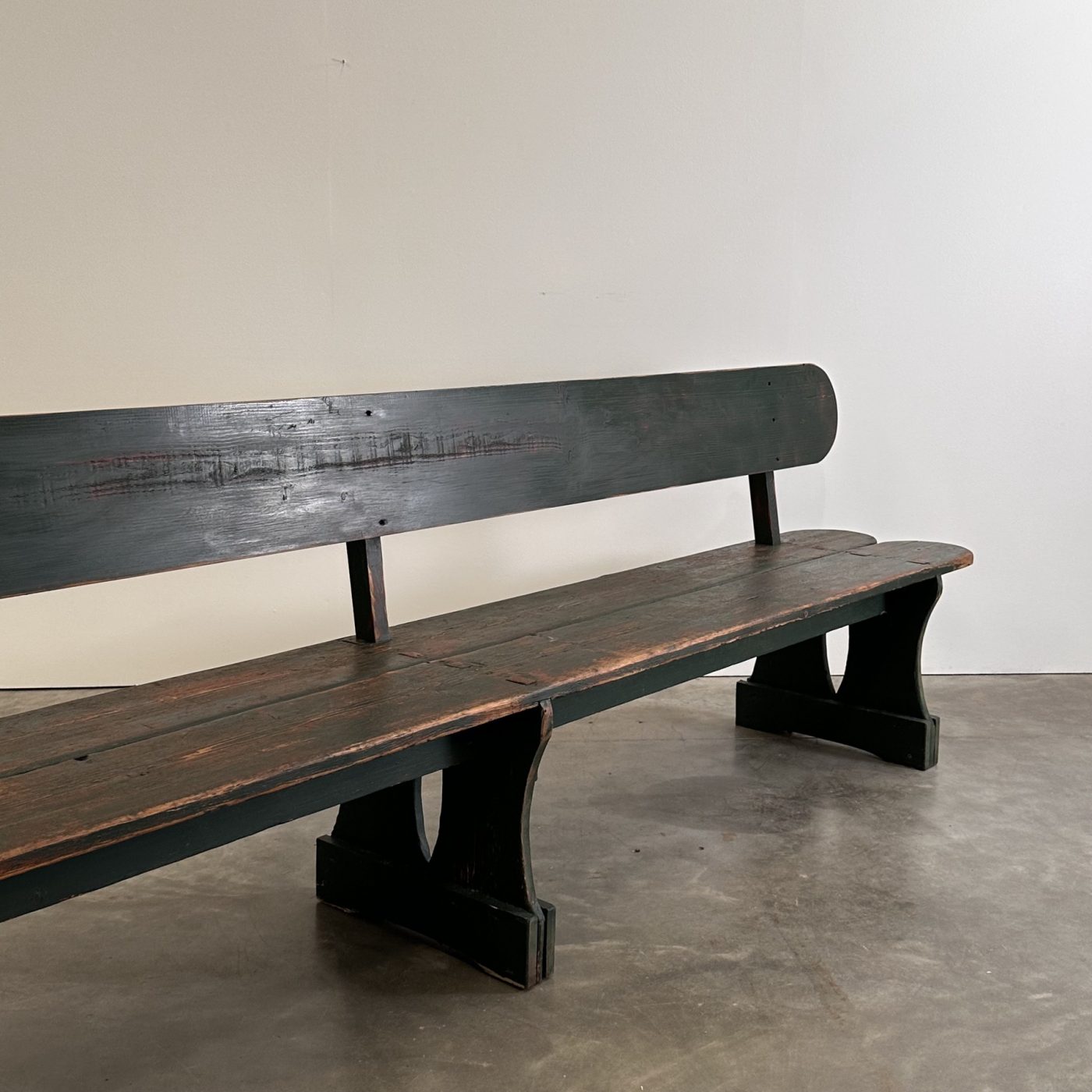 objet-vagabond-painted-bench0001