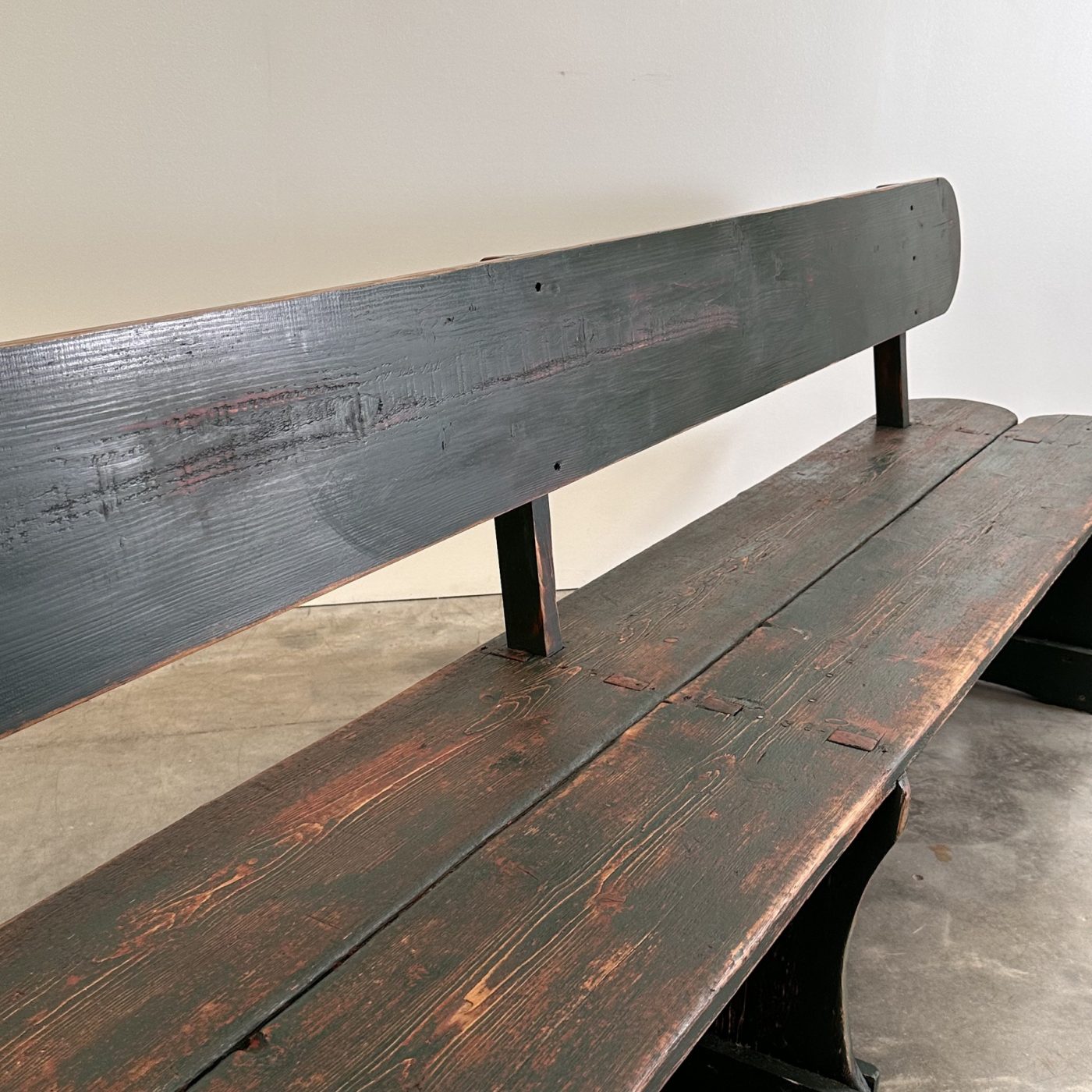 objet-vagabond-painted-bench0003