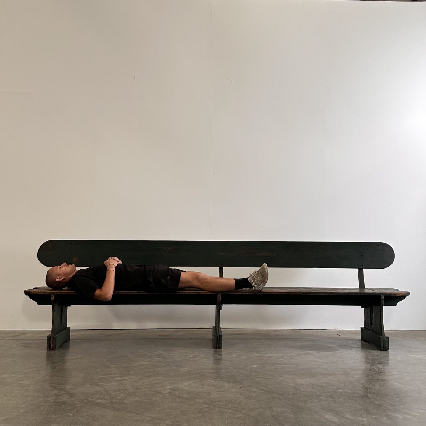 objet-vagabond-painted-bench0005