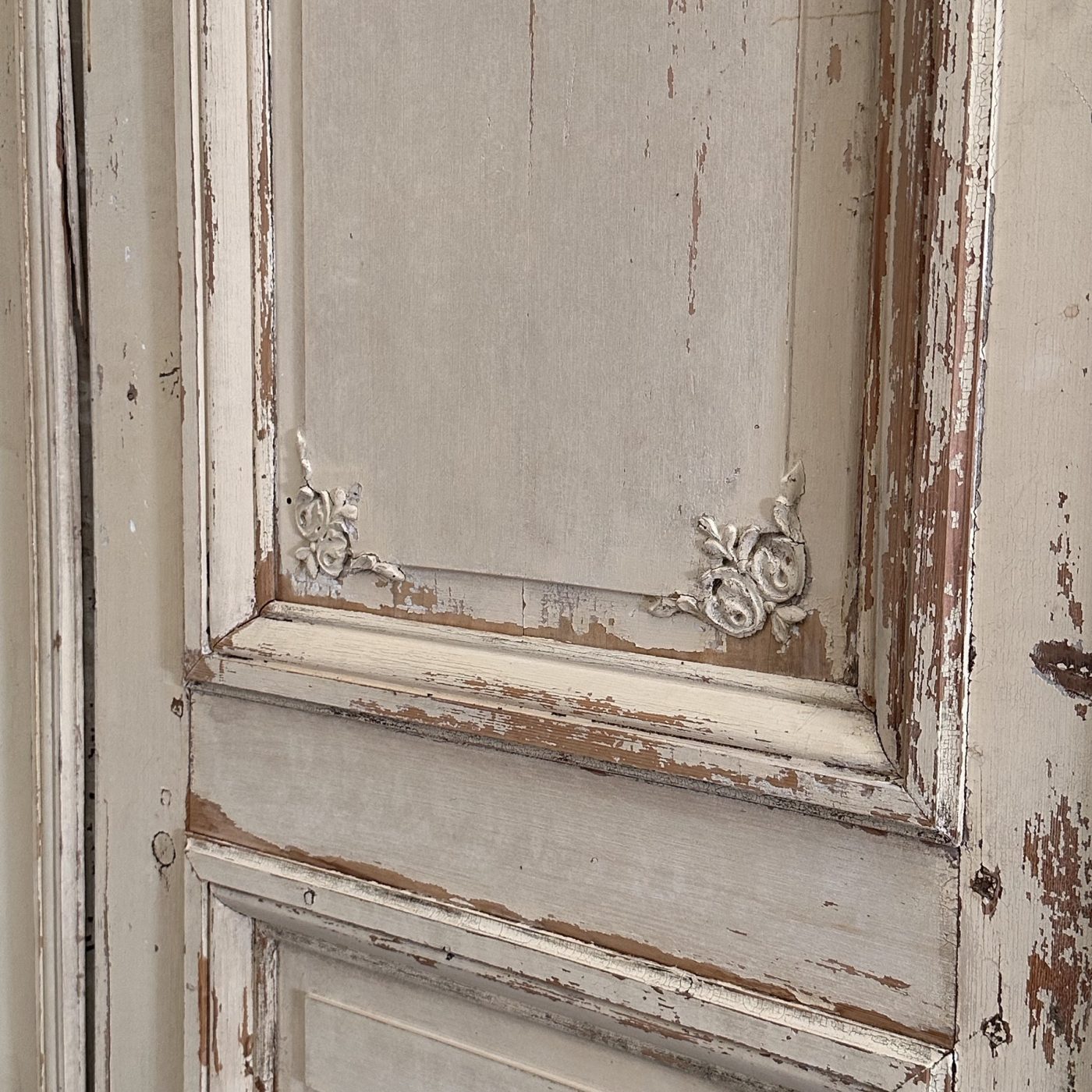 objet-vagabond-painted-doors0000