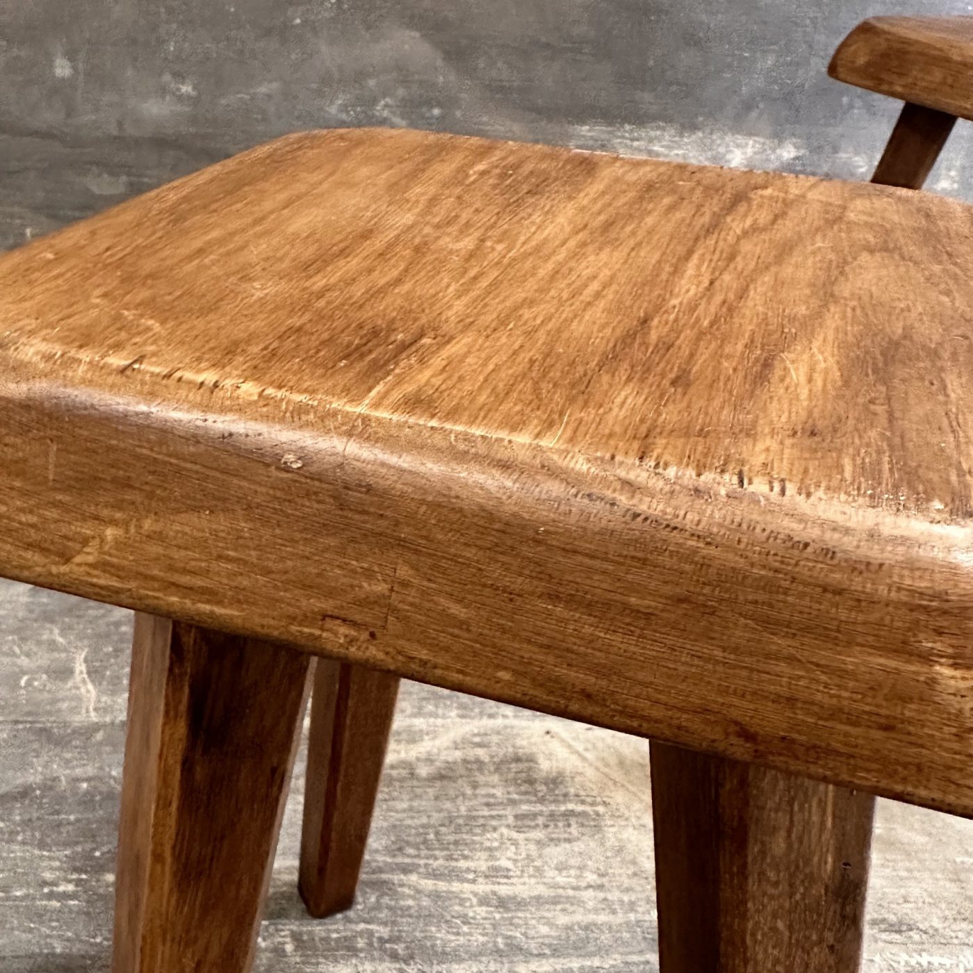 objet-vagabond-pierrechapo-stools0003