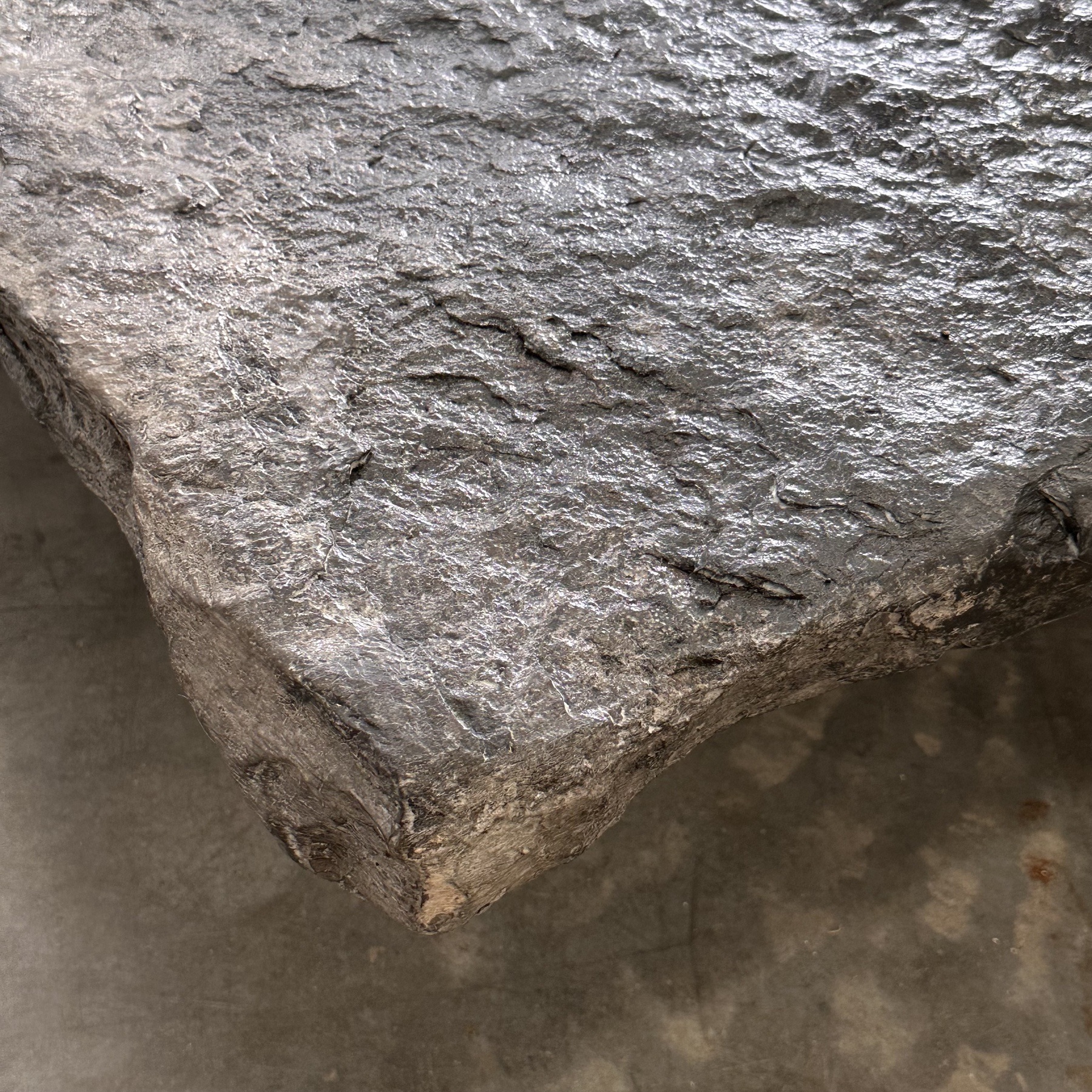 objet-vagabond-stone-table0004