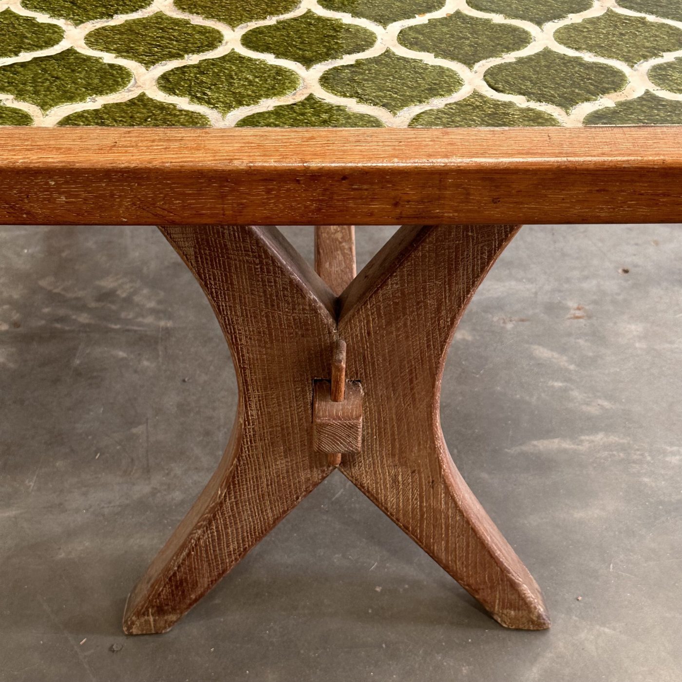 objet-vagabond-tiles-table0000