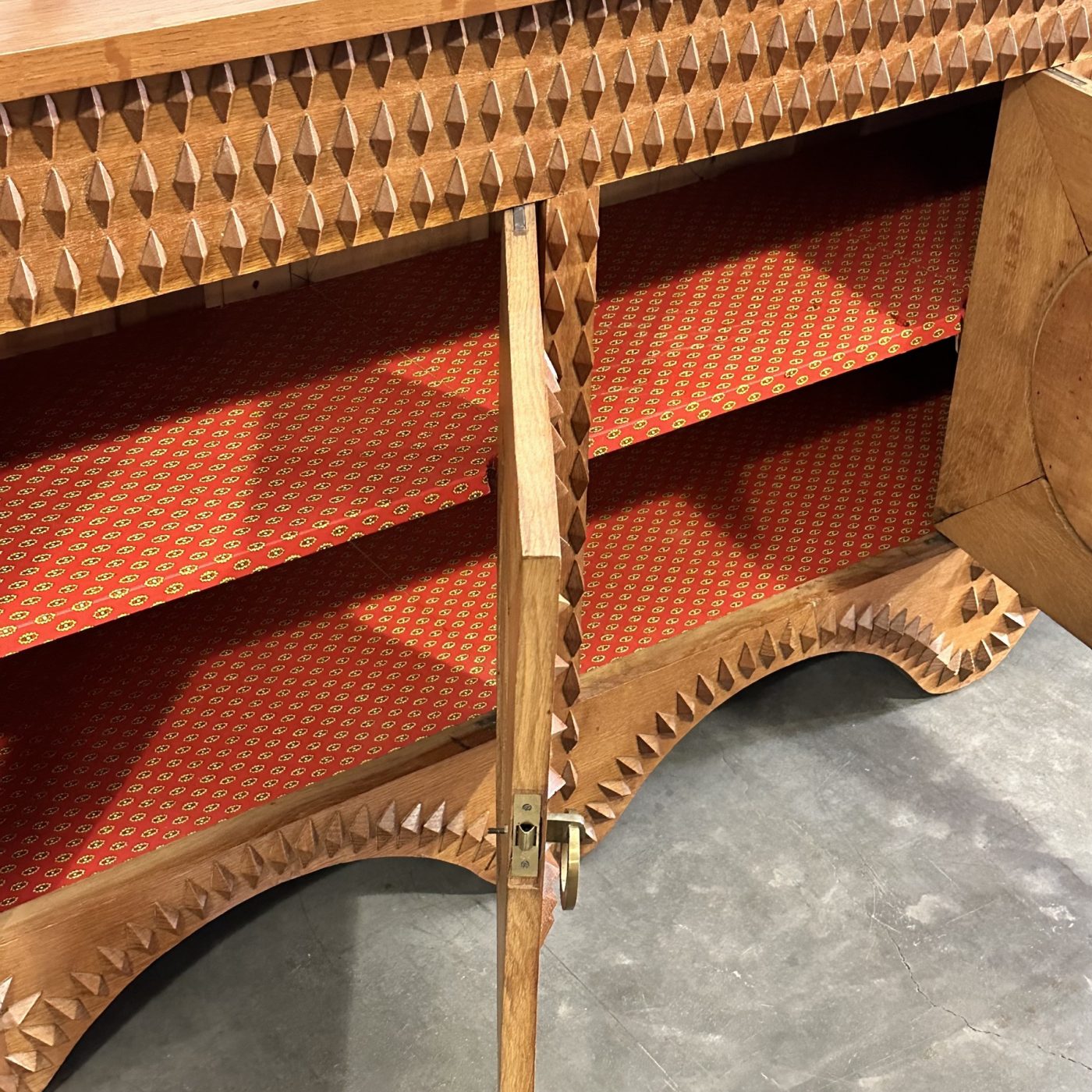 objet-vagabond-brutalist-sideboard0008