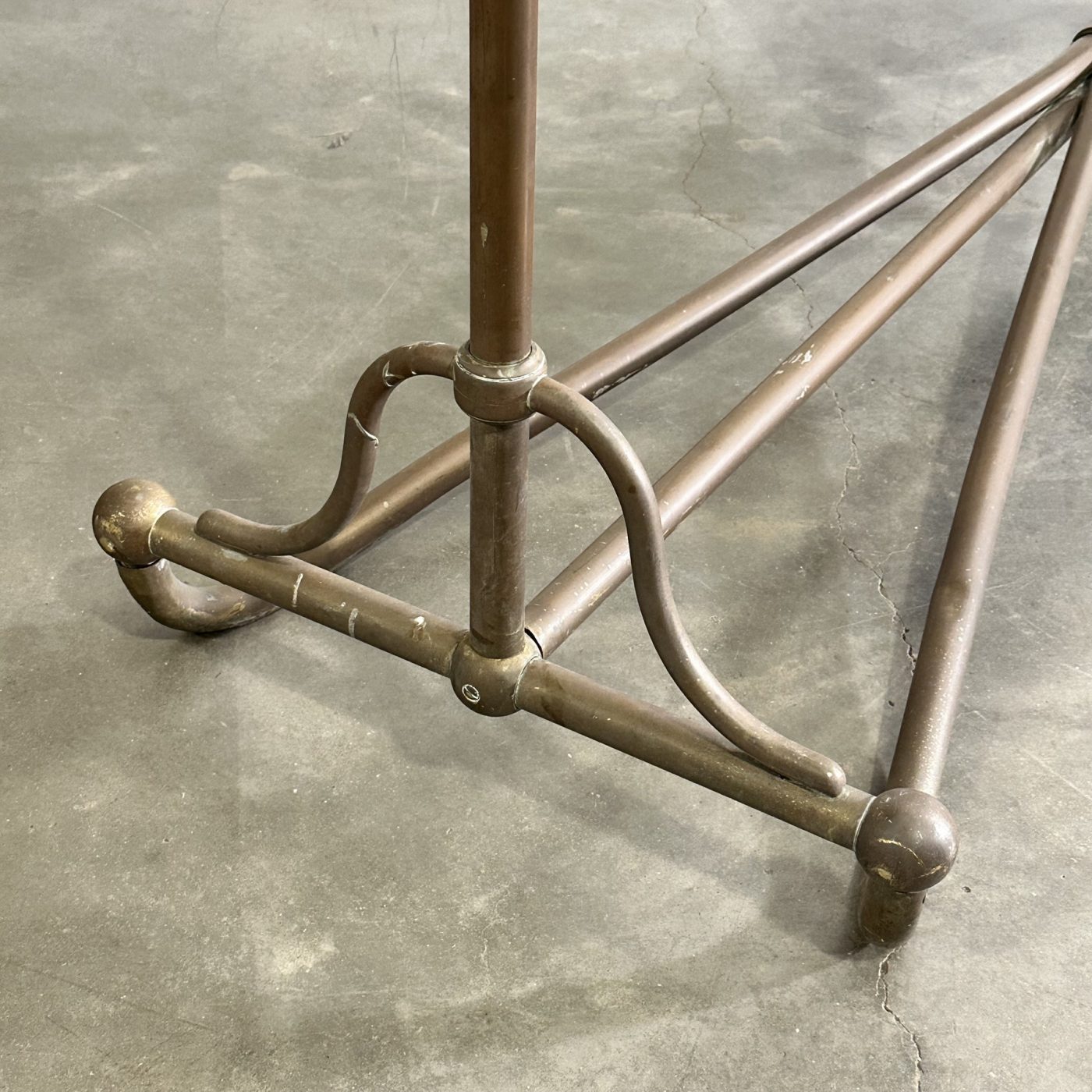 objet-vagabond-copper-rack0000