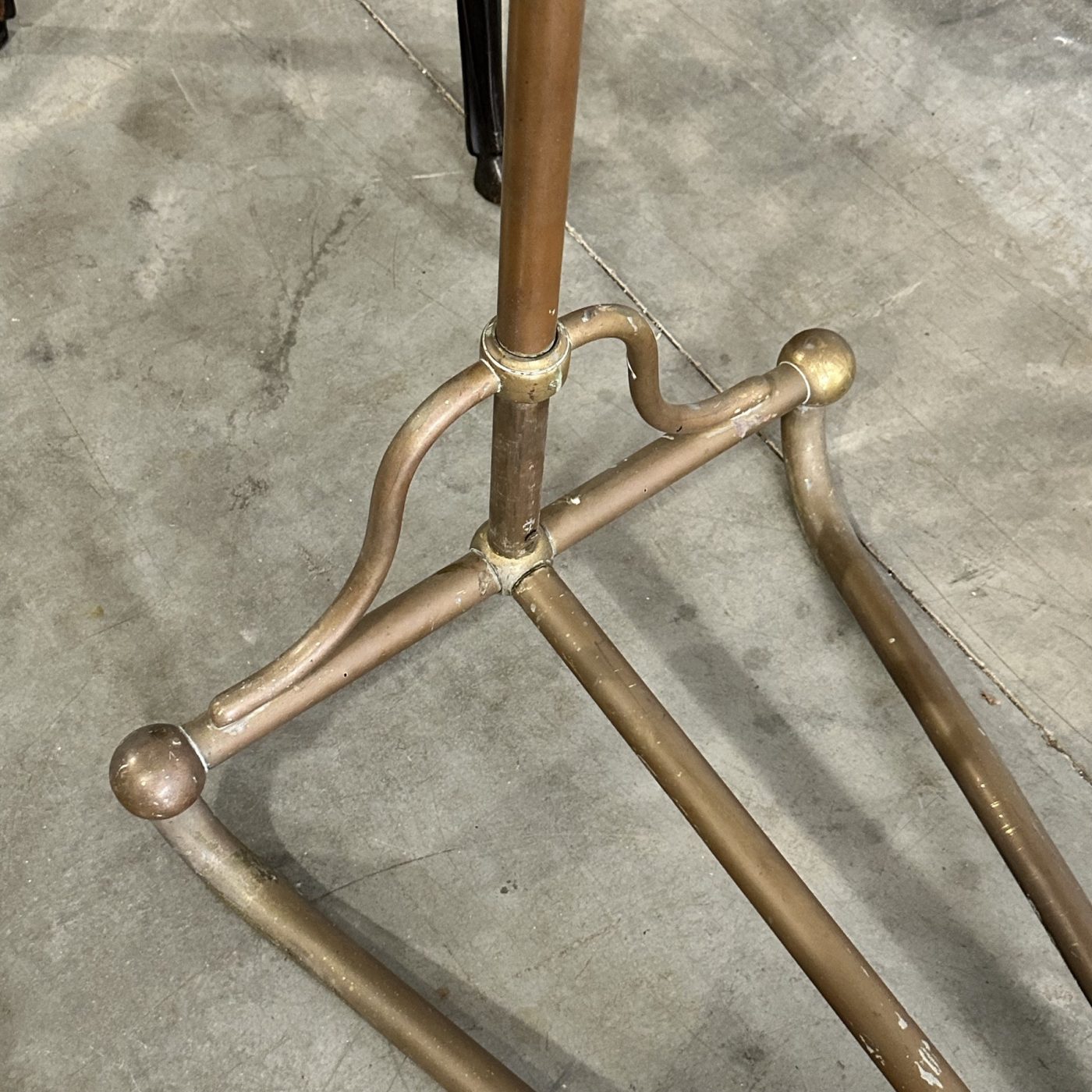 objet-vagabond-copper-rack0001