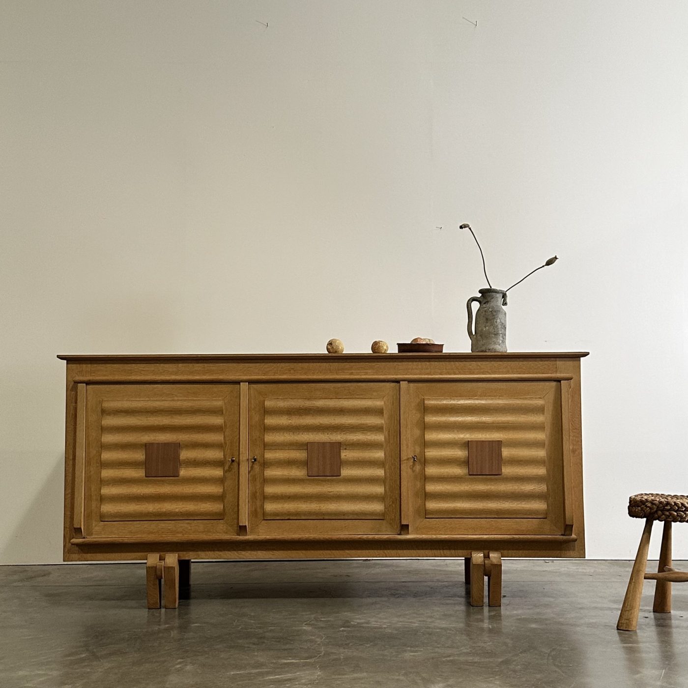 objet-vagabond-midcentury-sideboard0001