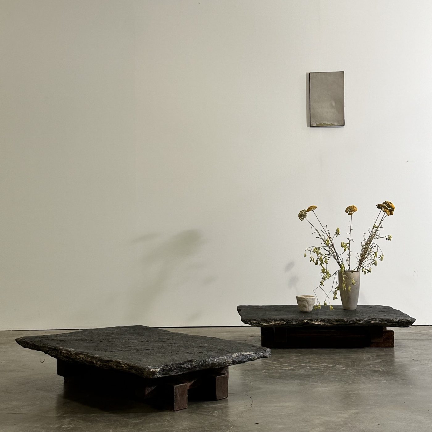 objet-vagabond-stone-sidetables0000