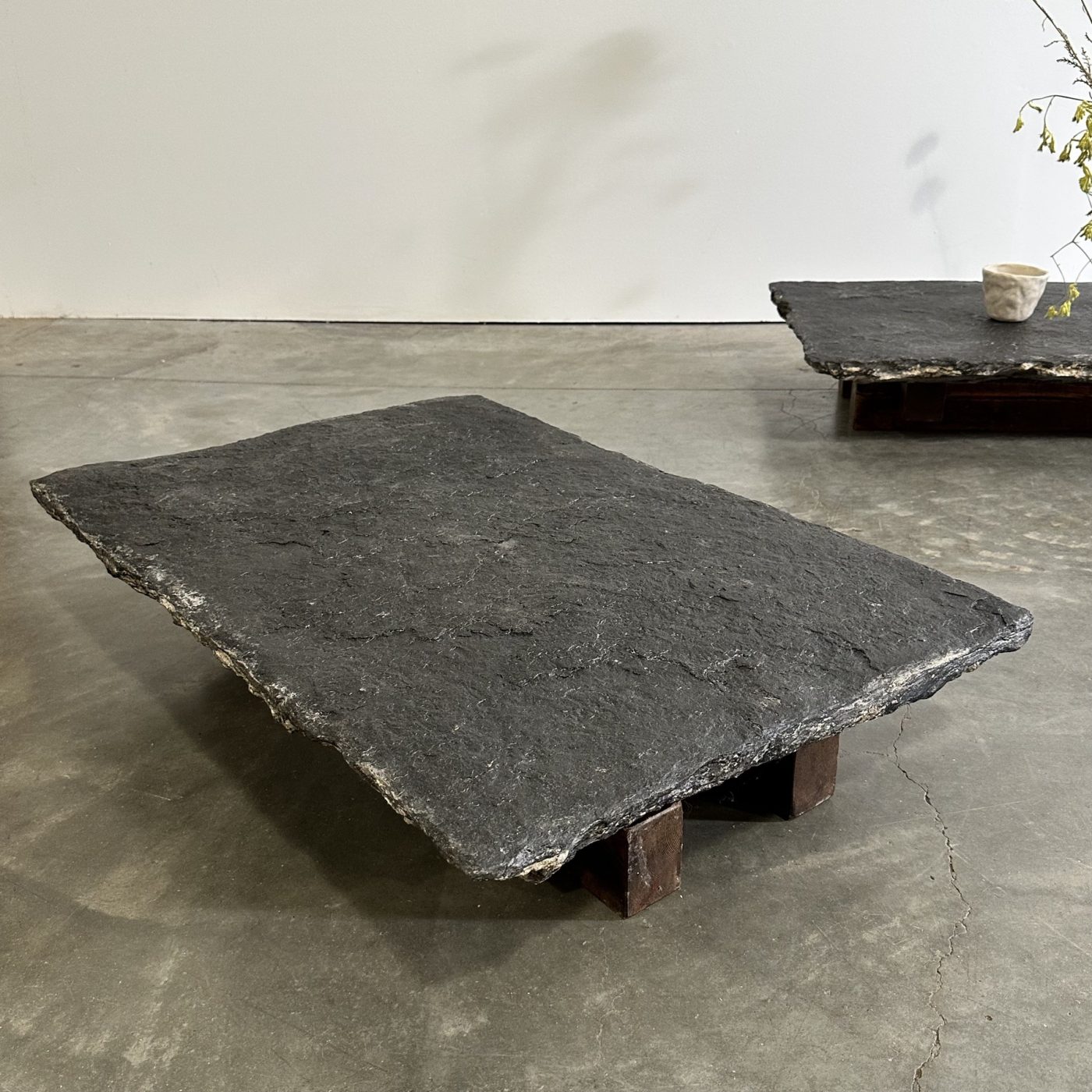 objet-vagabond-stone-sidetables0006