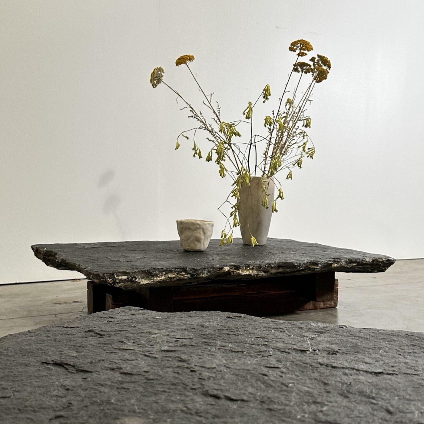 objet-vagabond-stone-sidetables0007