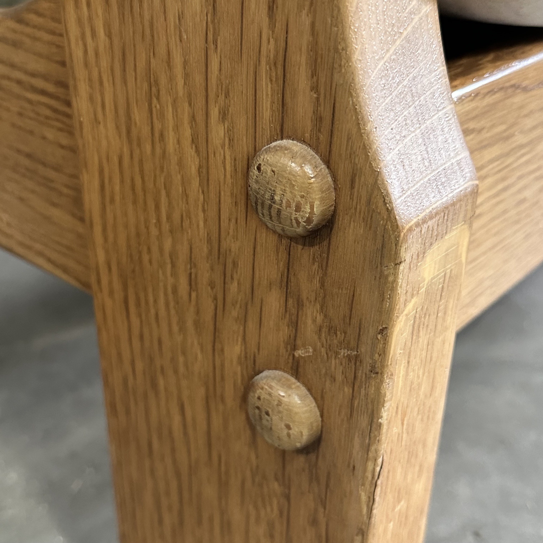 objet-vagabond-brutalist-armchairs0002