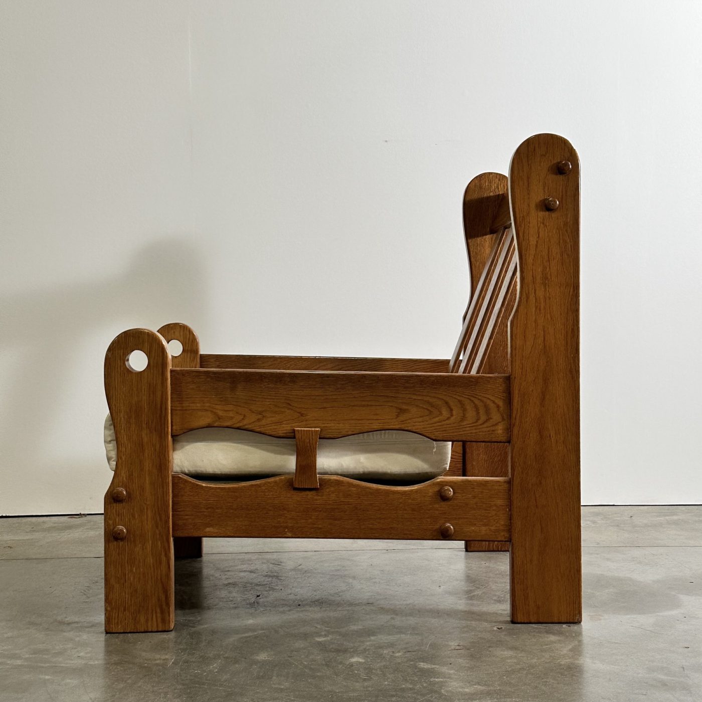 objet-vagabond-brutalist-armchairs0006