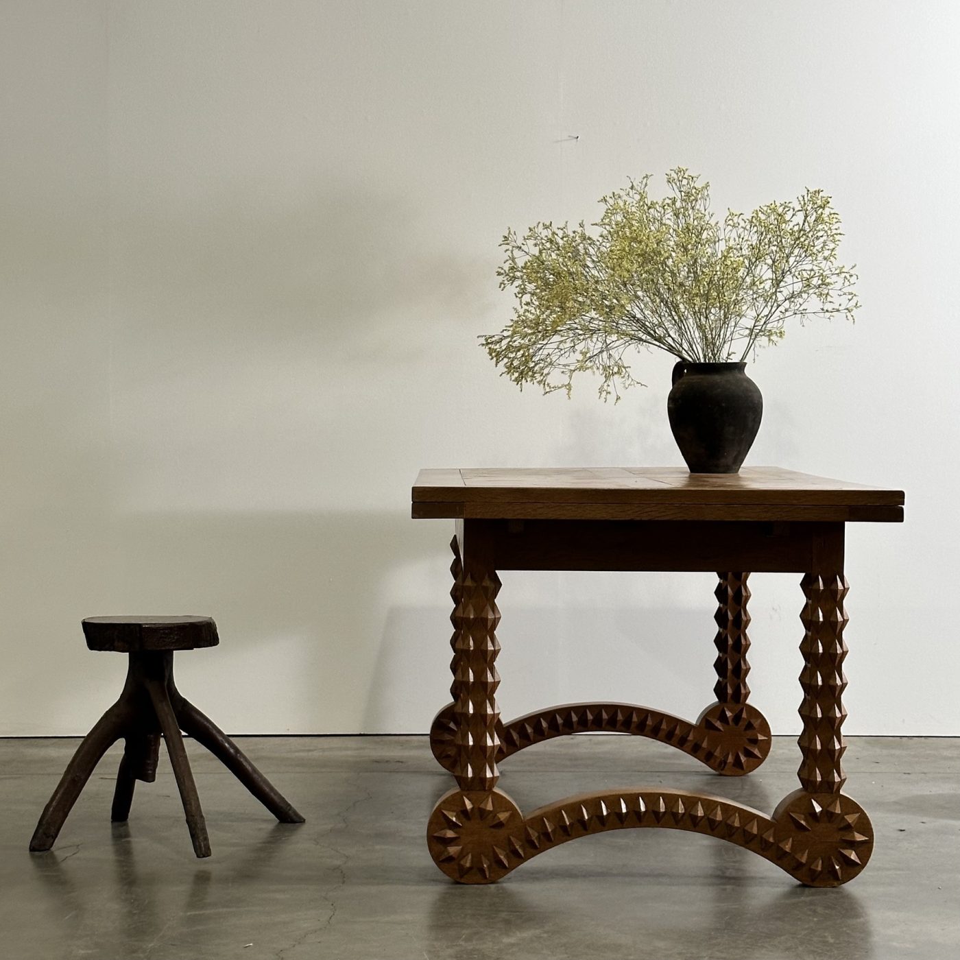 objet-vagabond-brutalist-table0001