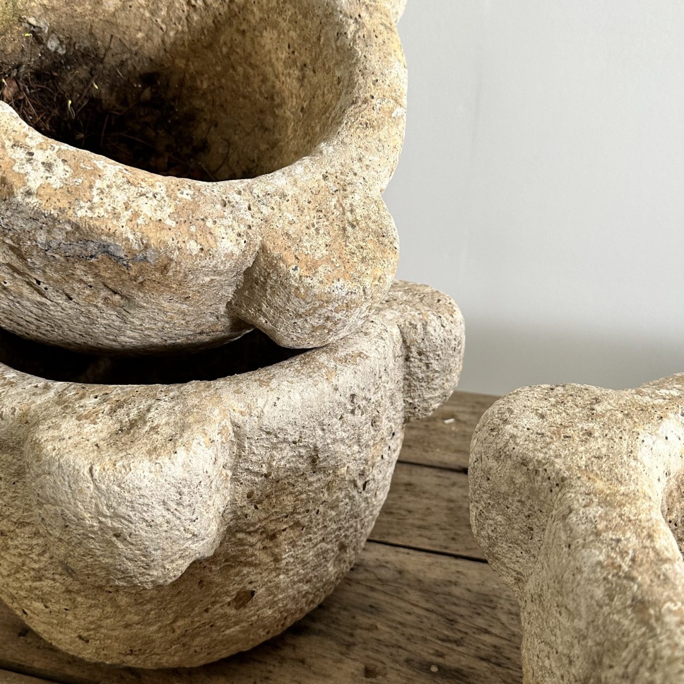 objet-vagabond-caststone-mortar0001