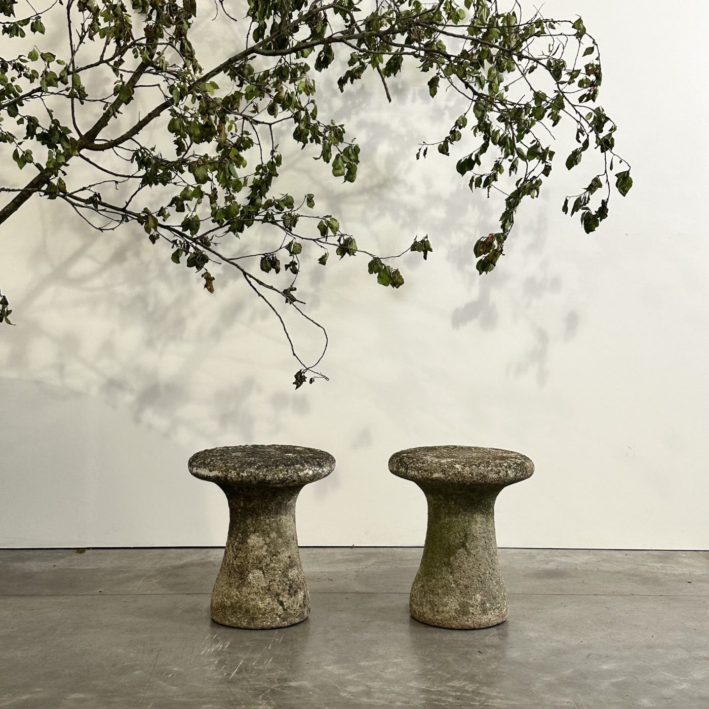 objet-vagabond-concrete-stools0003