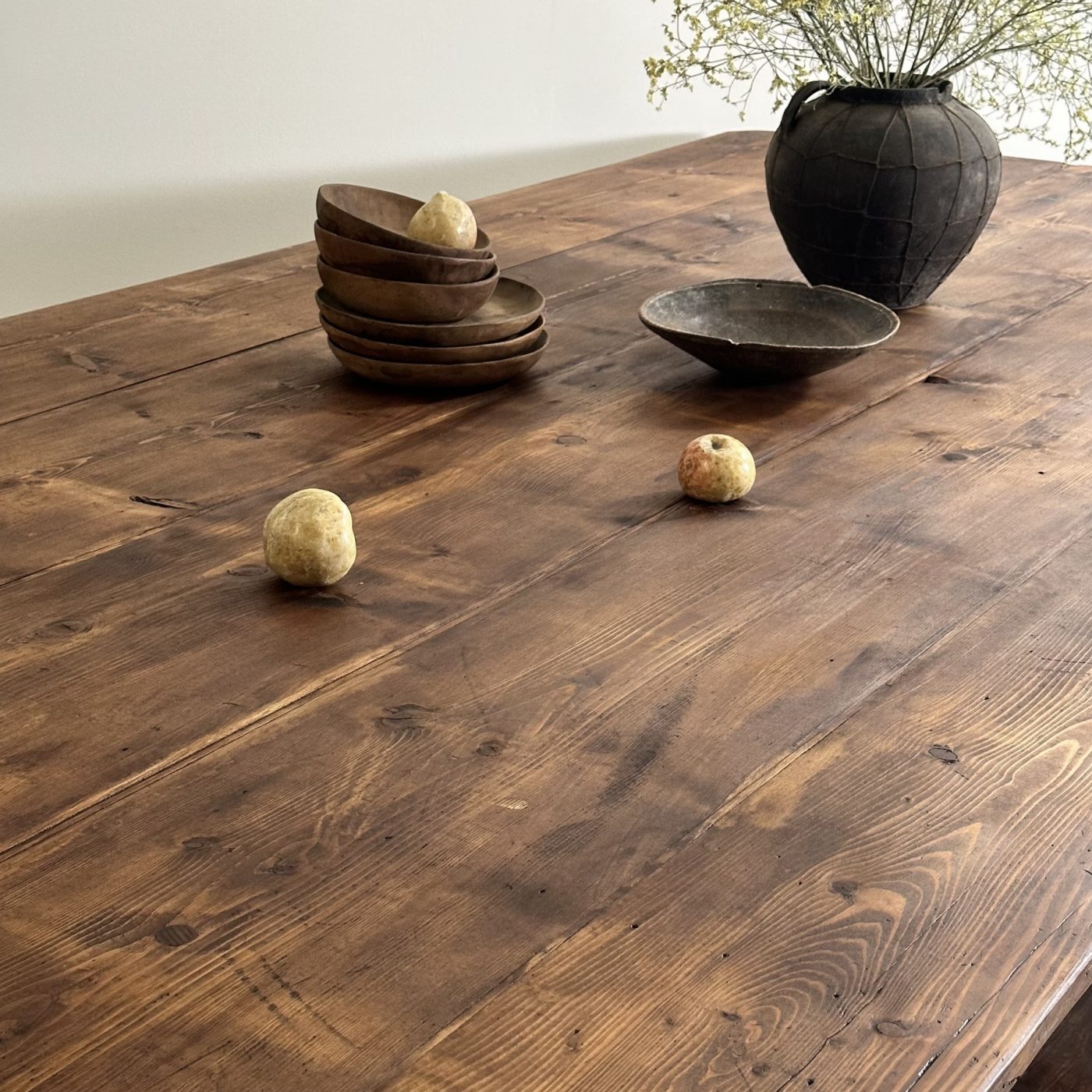 objet-vagabond-draper-table0002