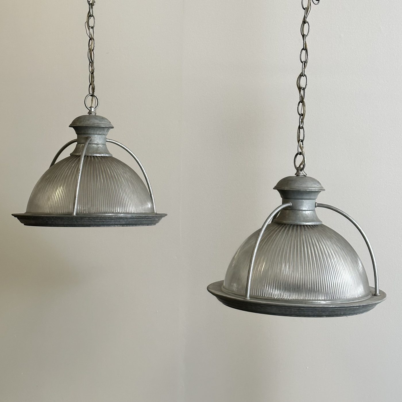 objet-vagabond-holophane-lamps0001