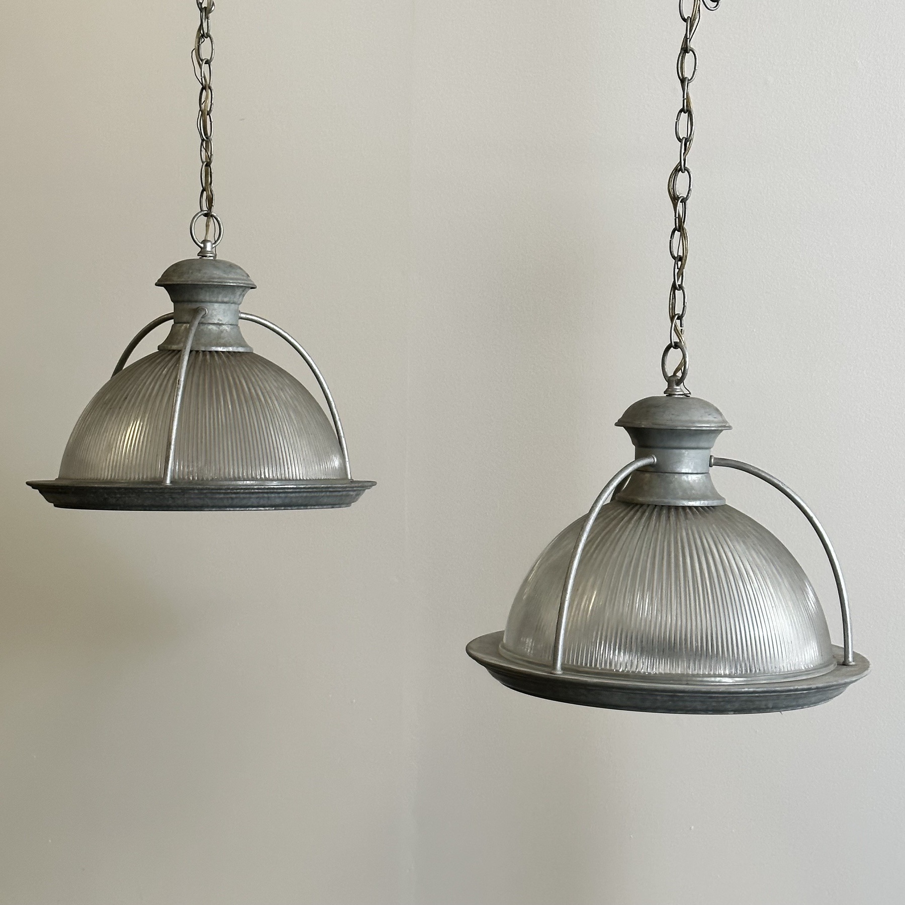 objet-vagabond-holophane-lamps0001