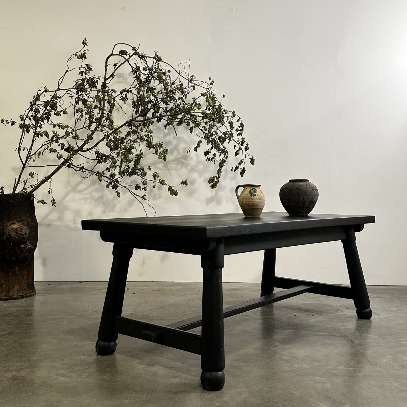 objet-vagabond-painted-table0002