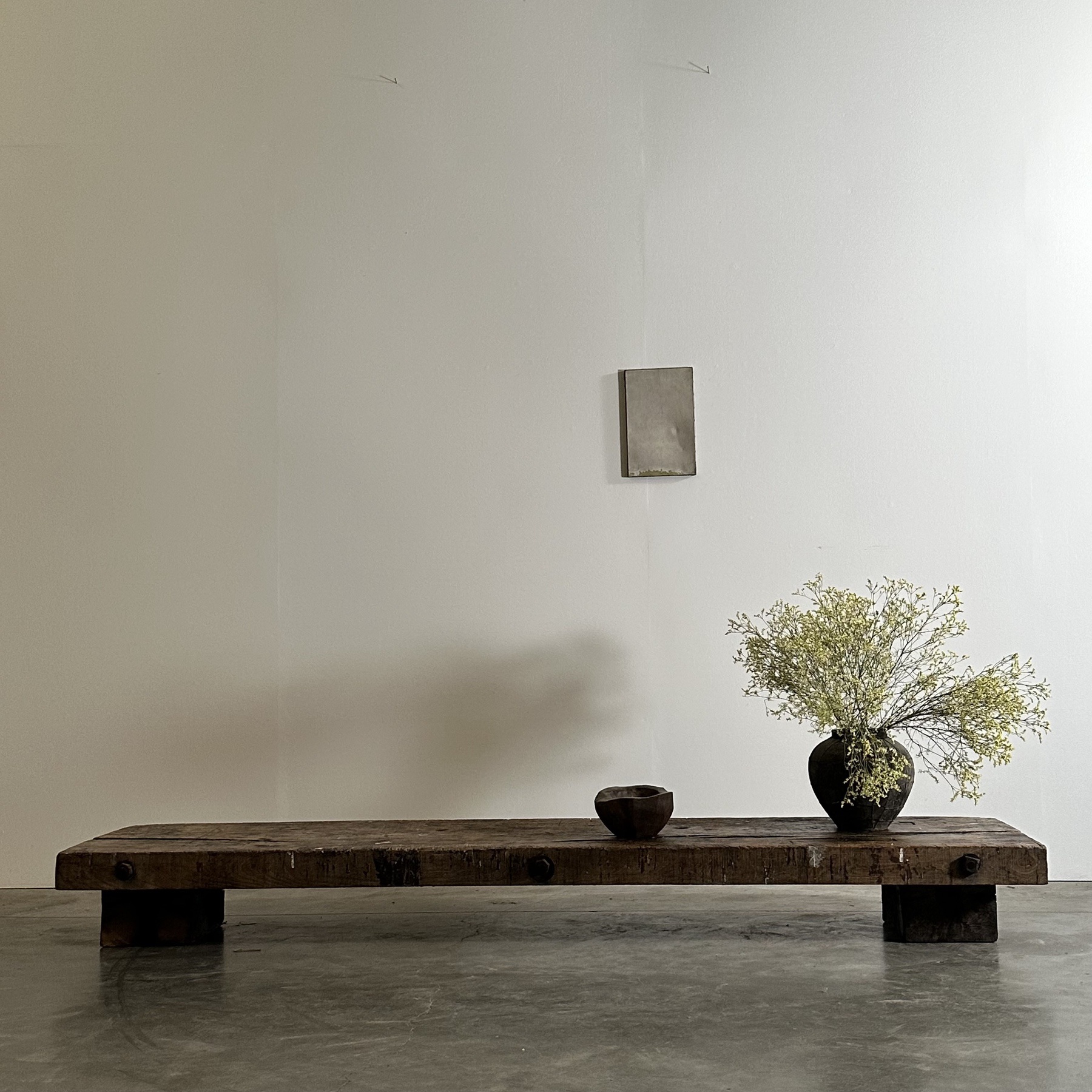 objet-vagabond-primitve-coffeetable0001