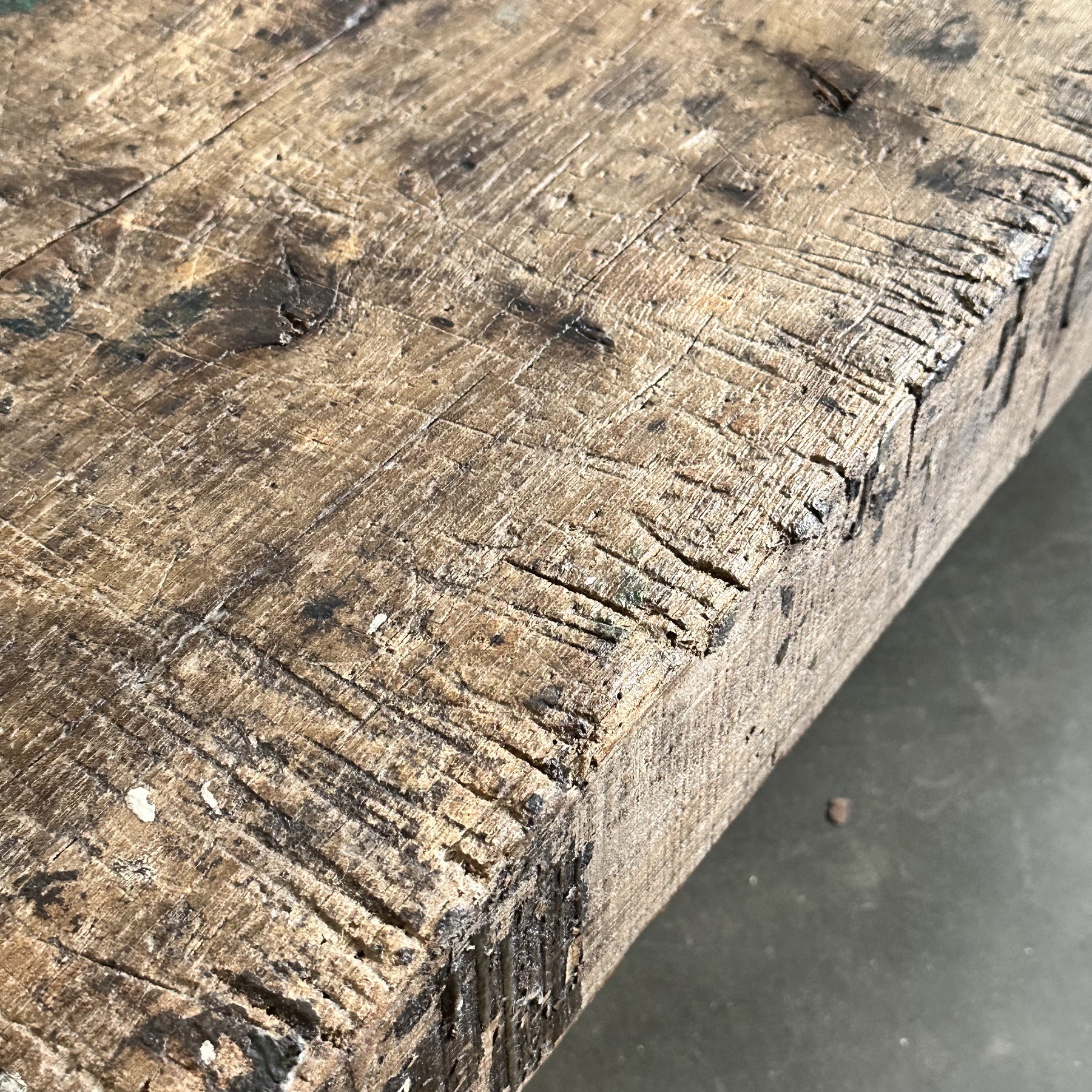 objet-vagabond-primitve-coffeetable0004