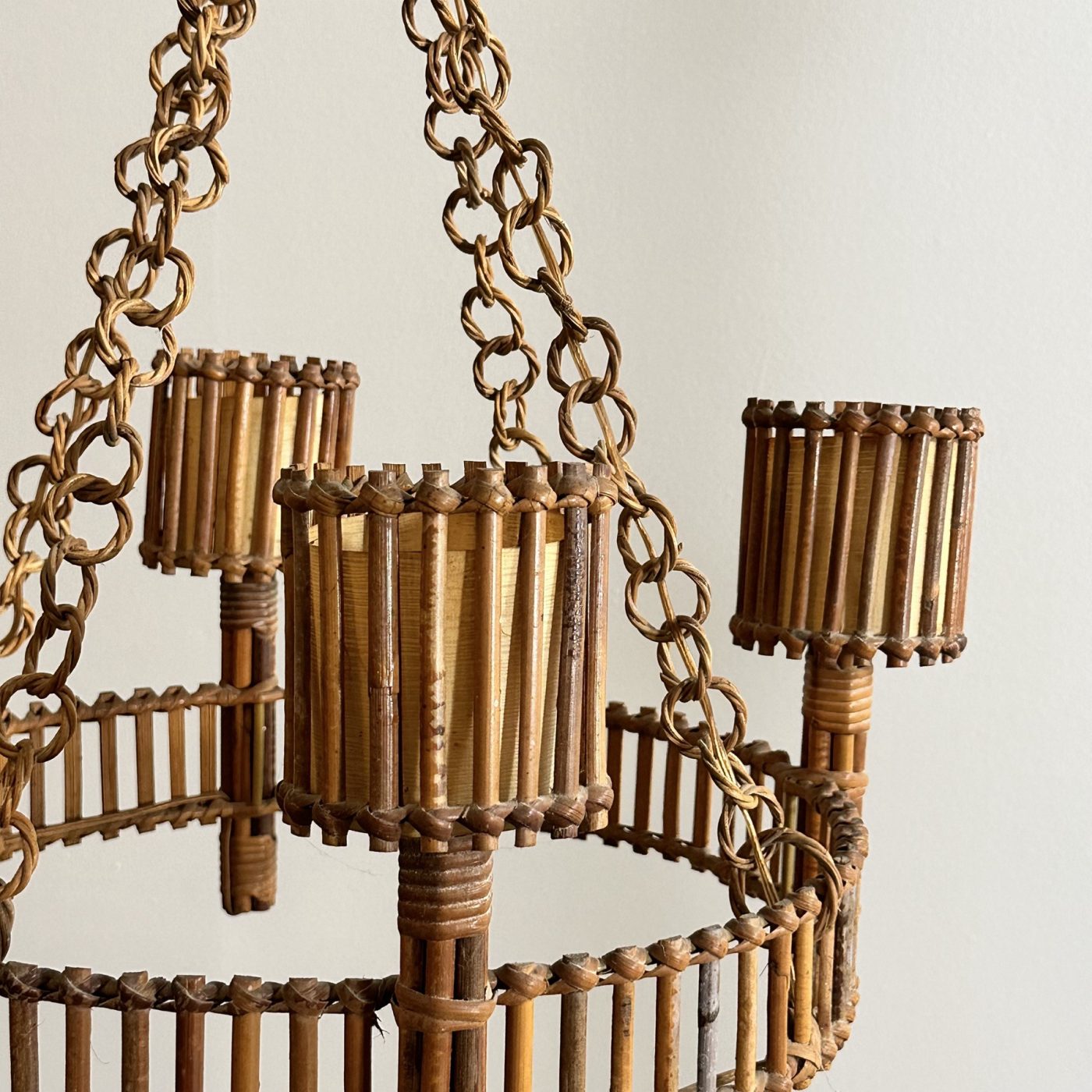 objet-vagabond-rattan-chandelier0000