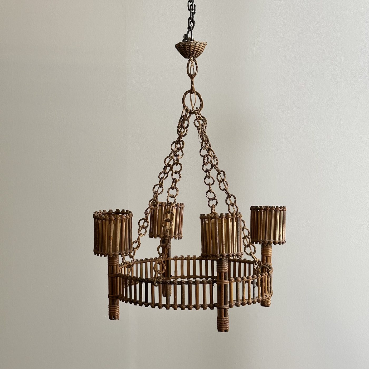objet-vagabond-rattan-chandelier0003