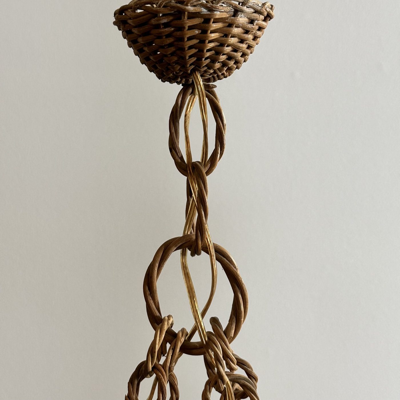 objet-vagabond-rattan-chandelier0007
